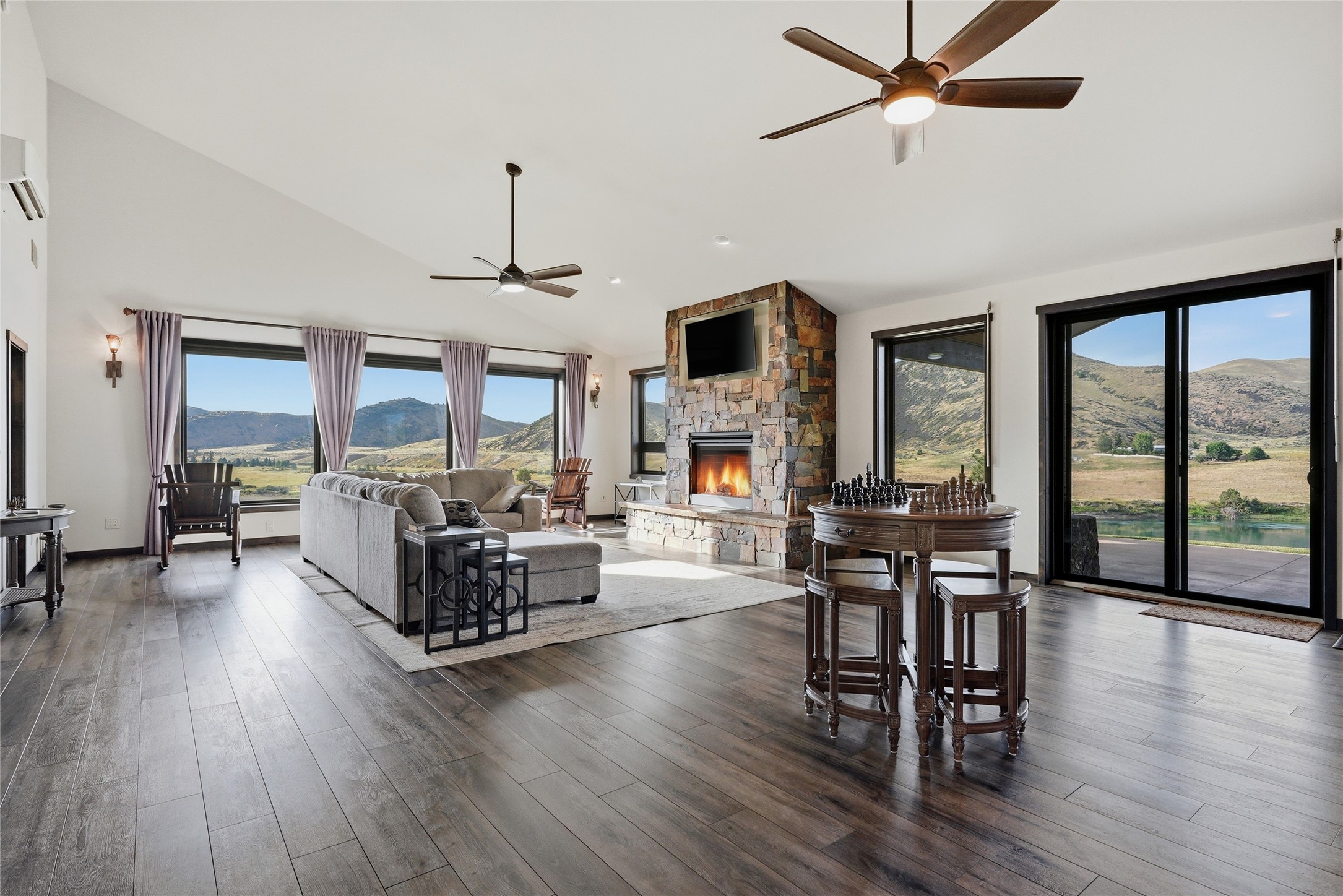 9701 Highway 200