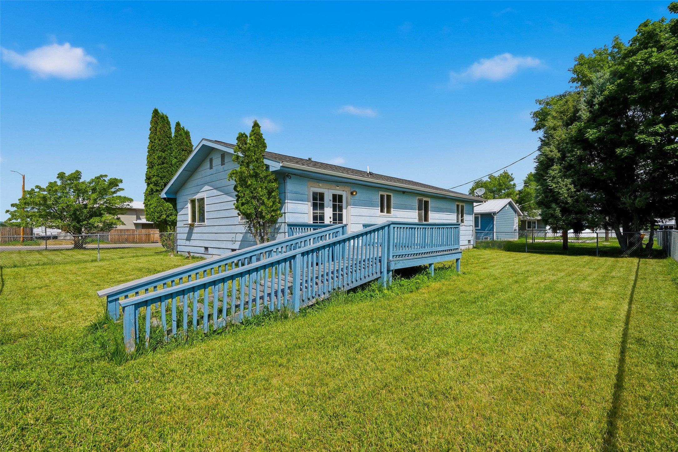 1007 5th Street W