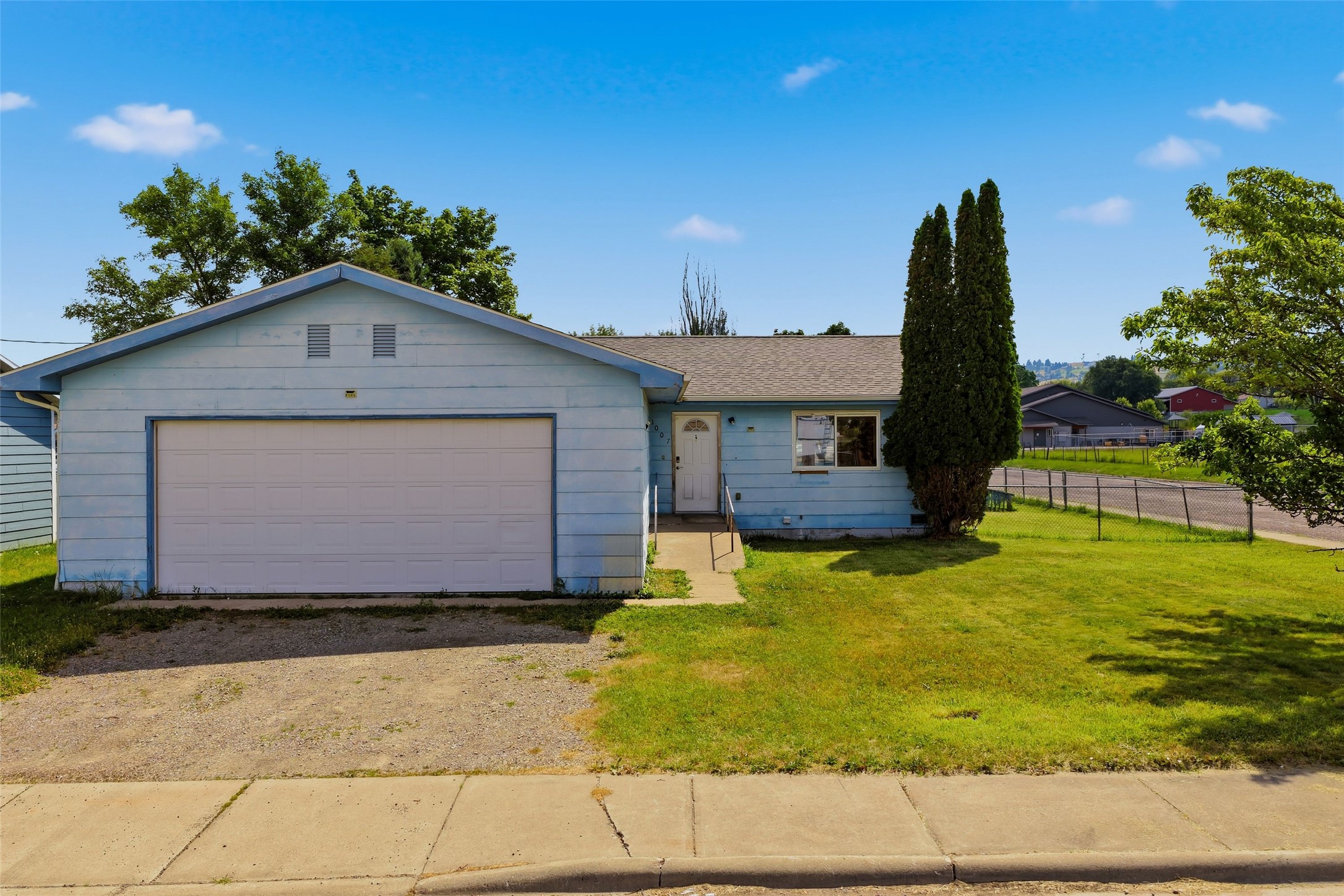 1007 5th Street W