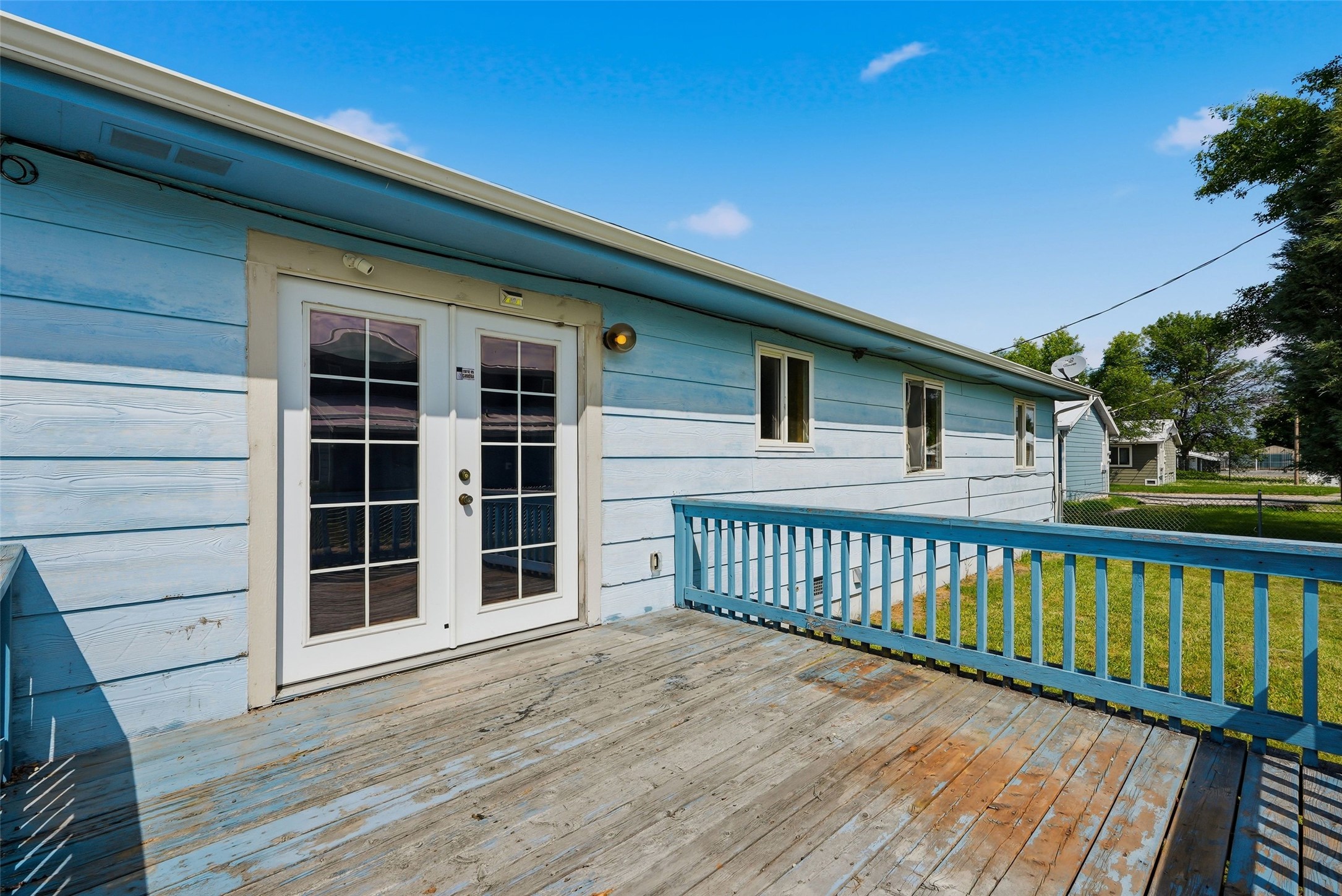 1007 5th Street W