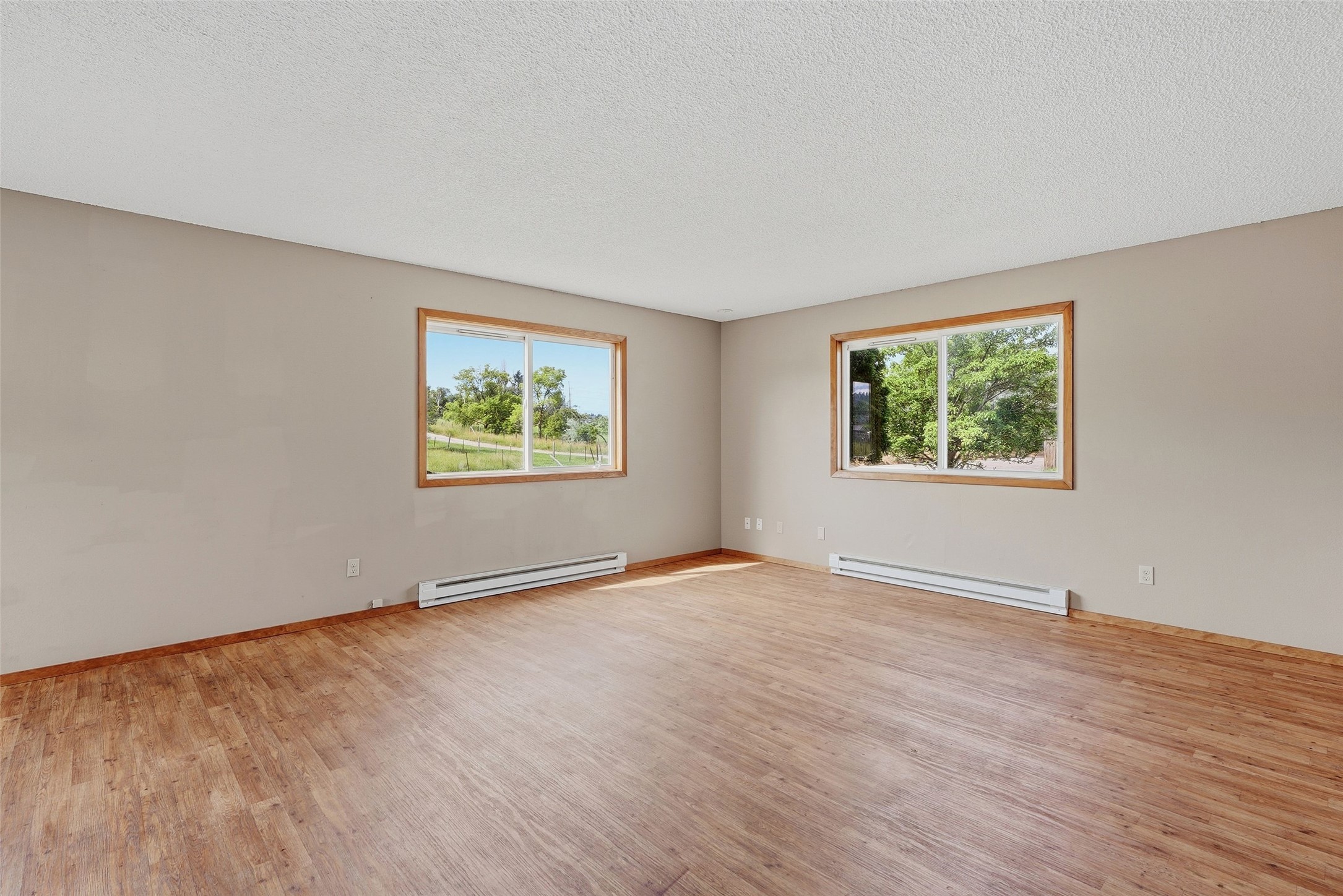 1007 5th Street W
