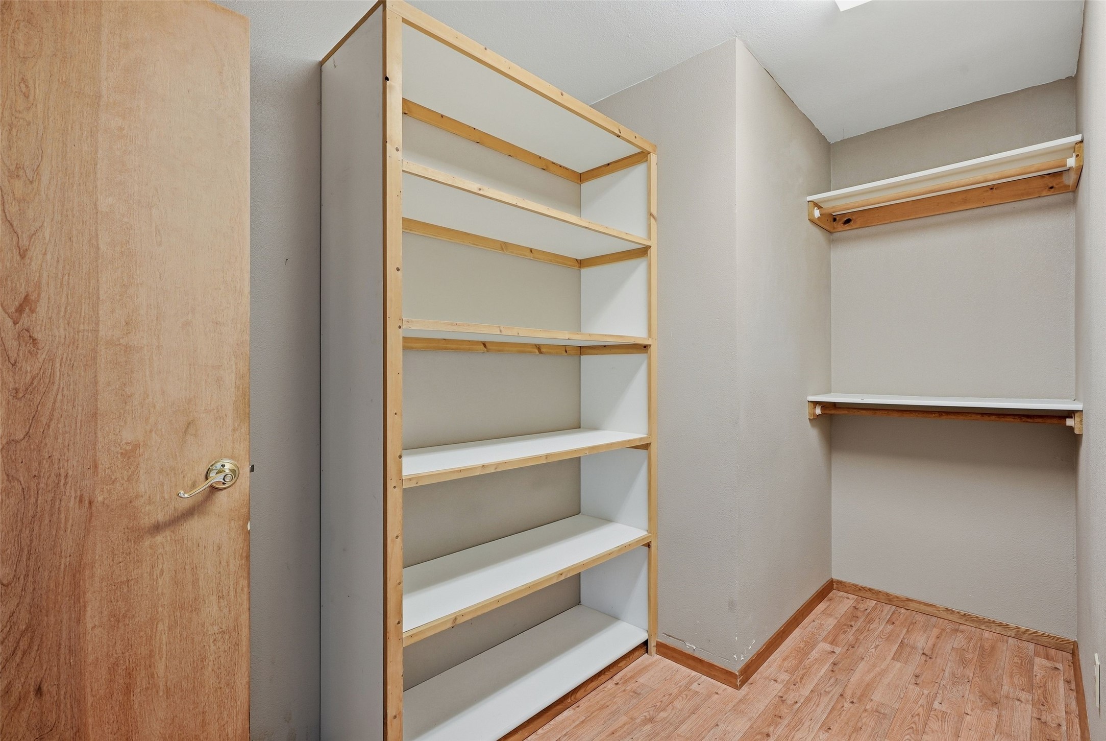 1007 5th Street W