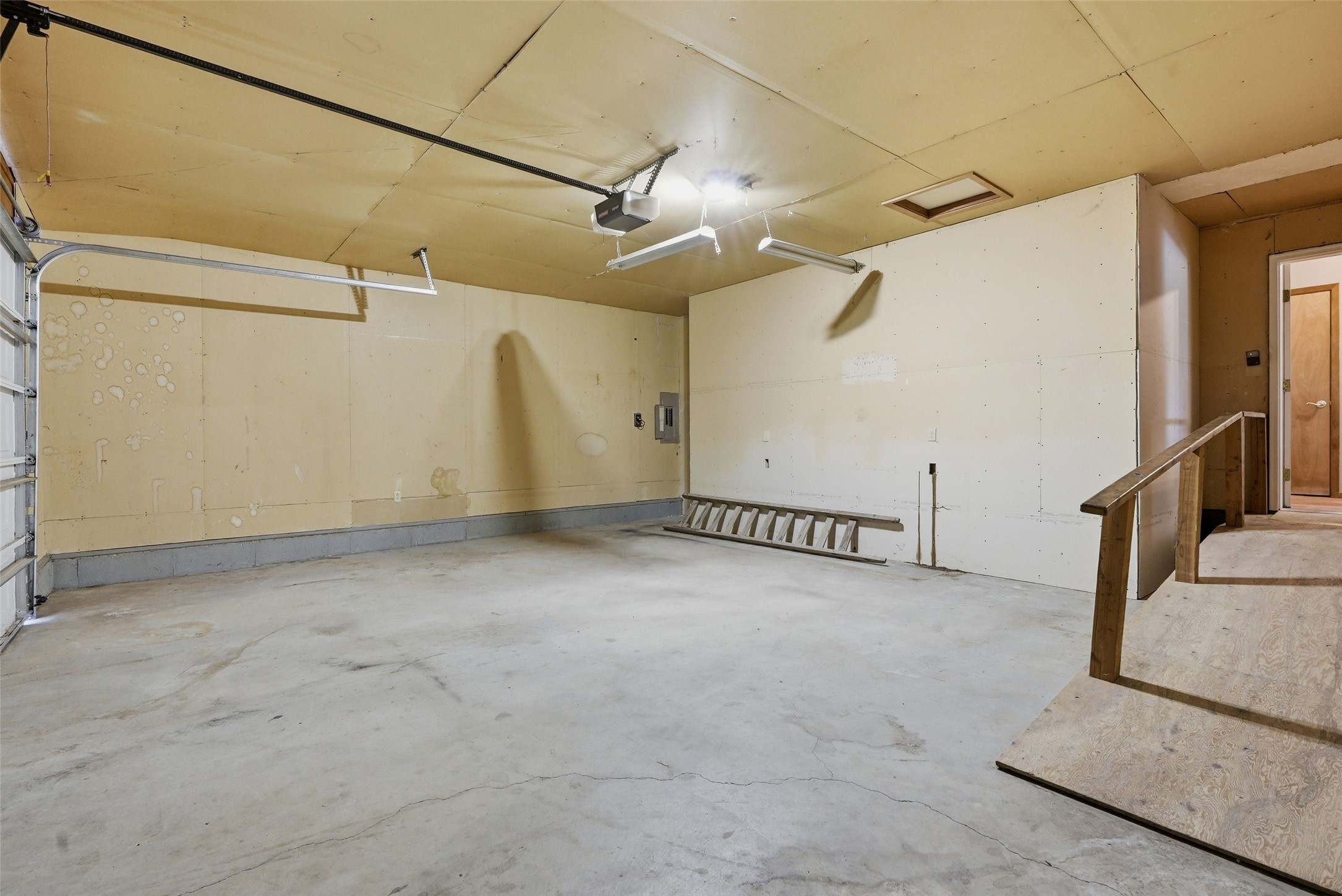 1007 5th Street W