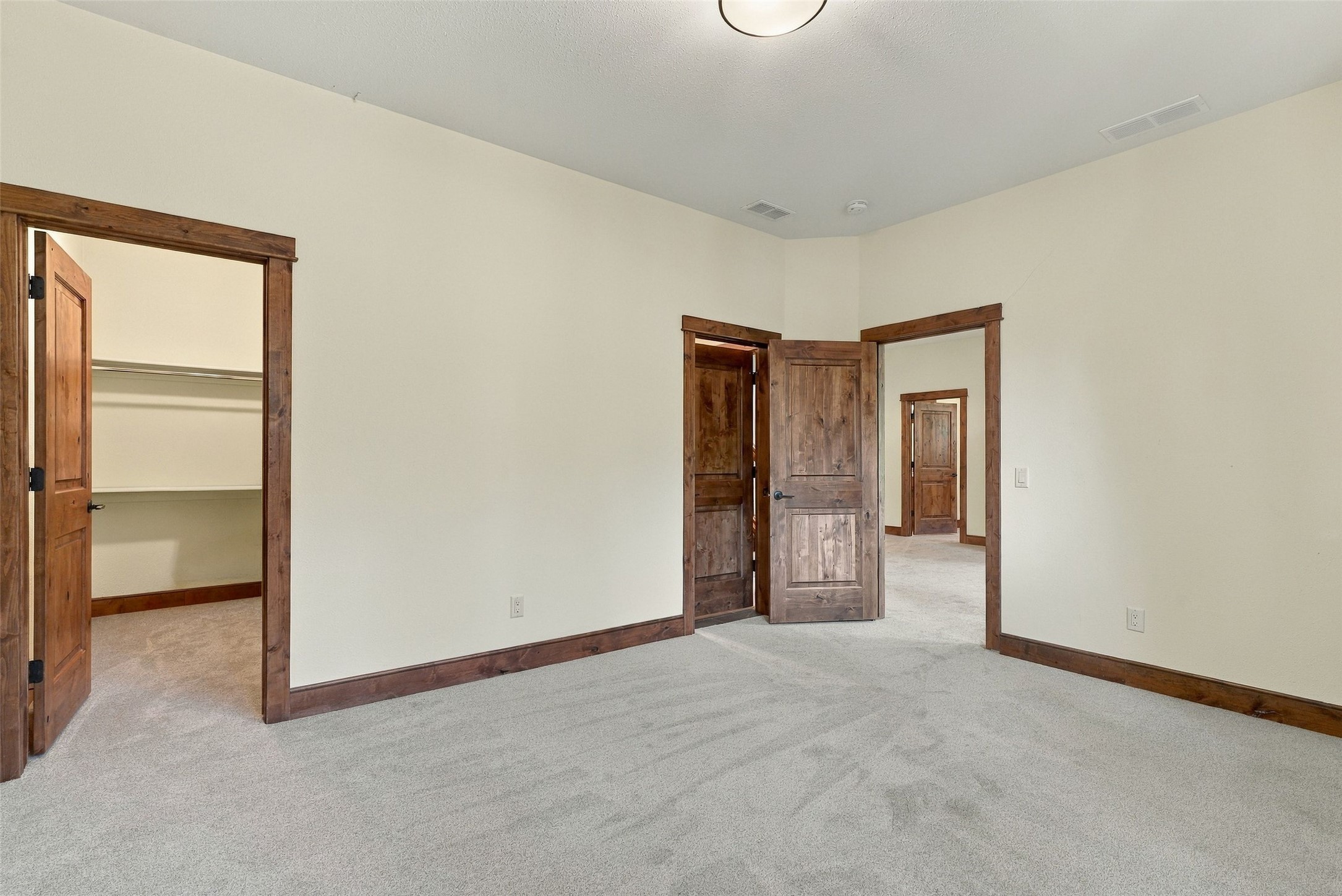733 Clearwater Drive