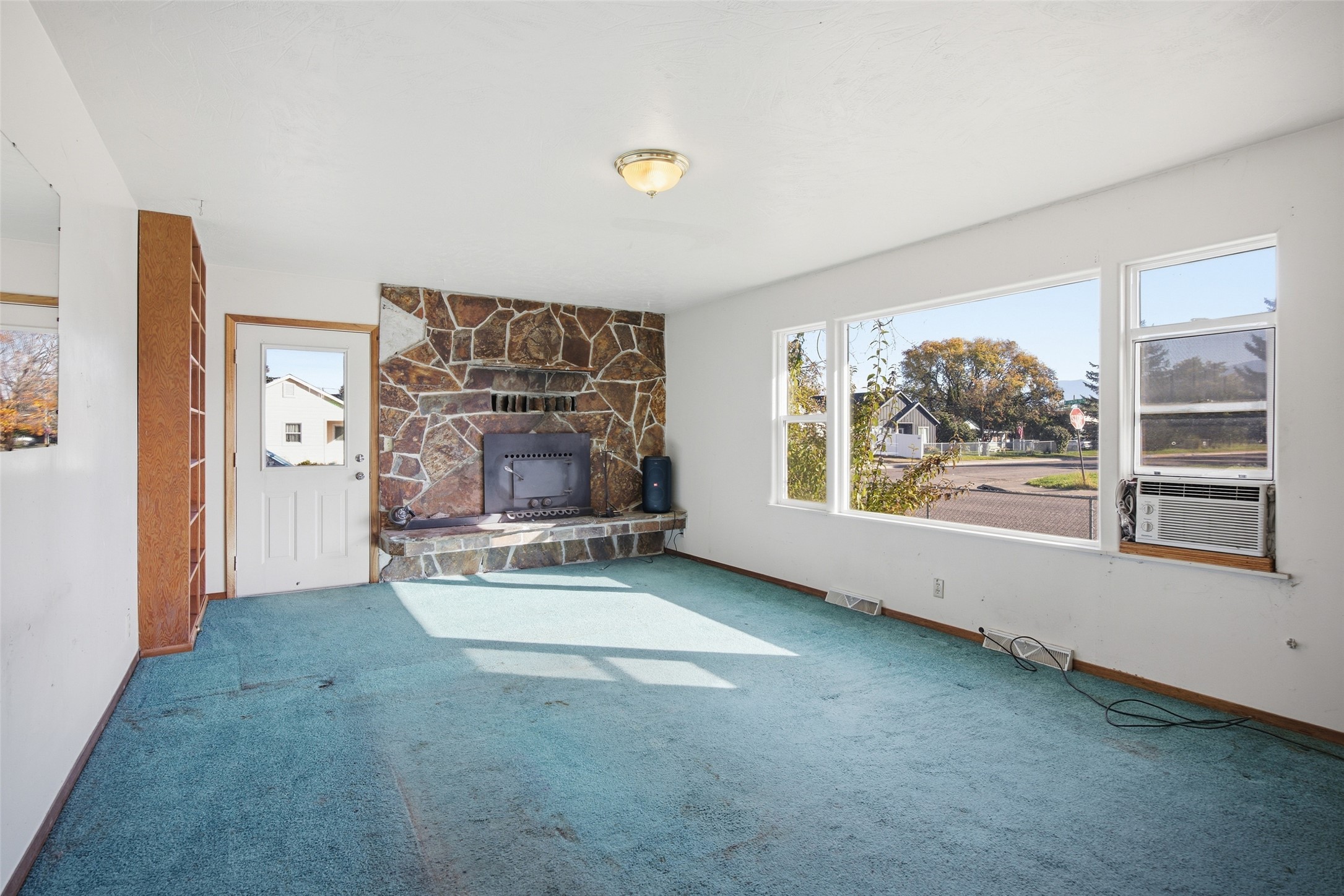 401 9th Avenue W