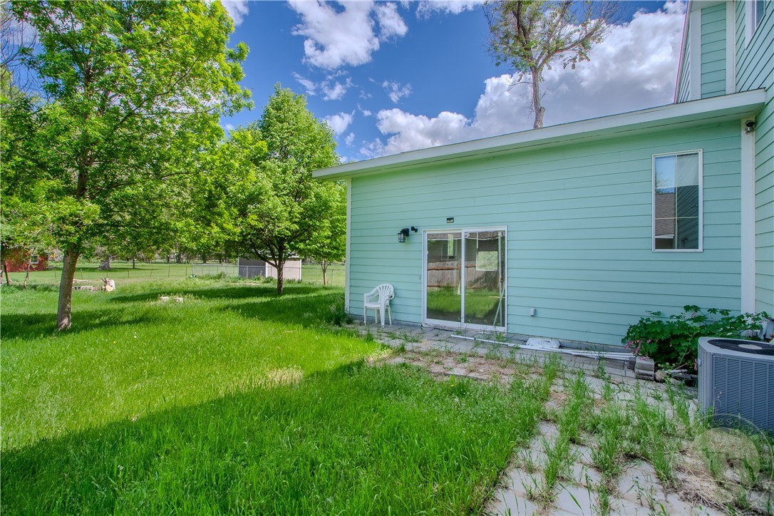 745 Thicket LANE