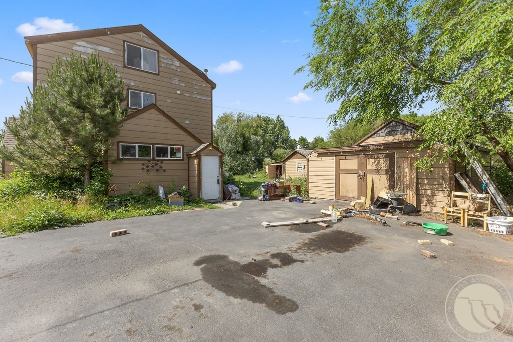102 Riverside ROAD