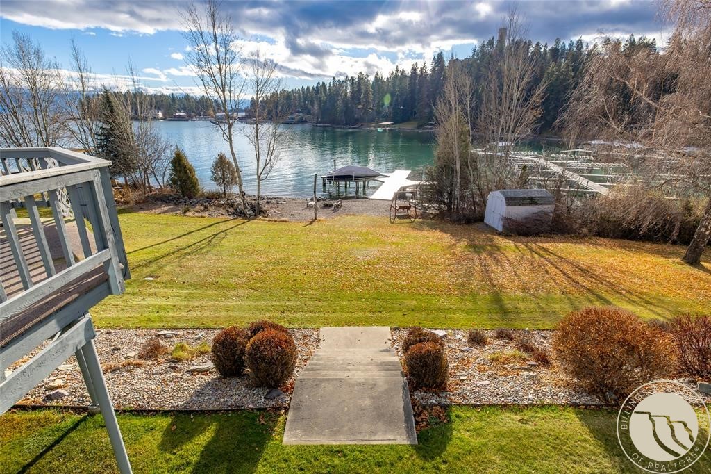 205 Lakeshore Drive
