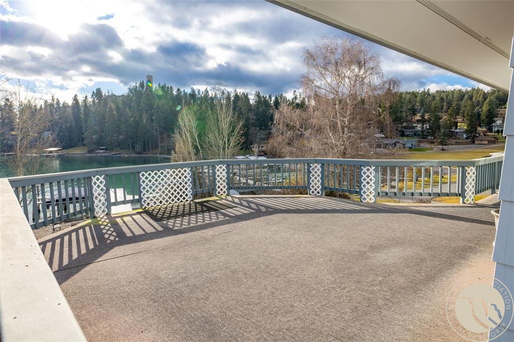 205 Lakeshore Drive