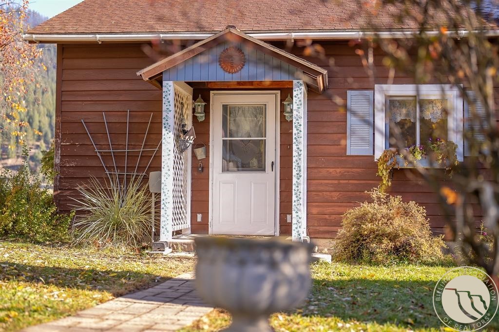 4 Courtier Road