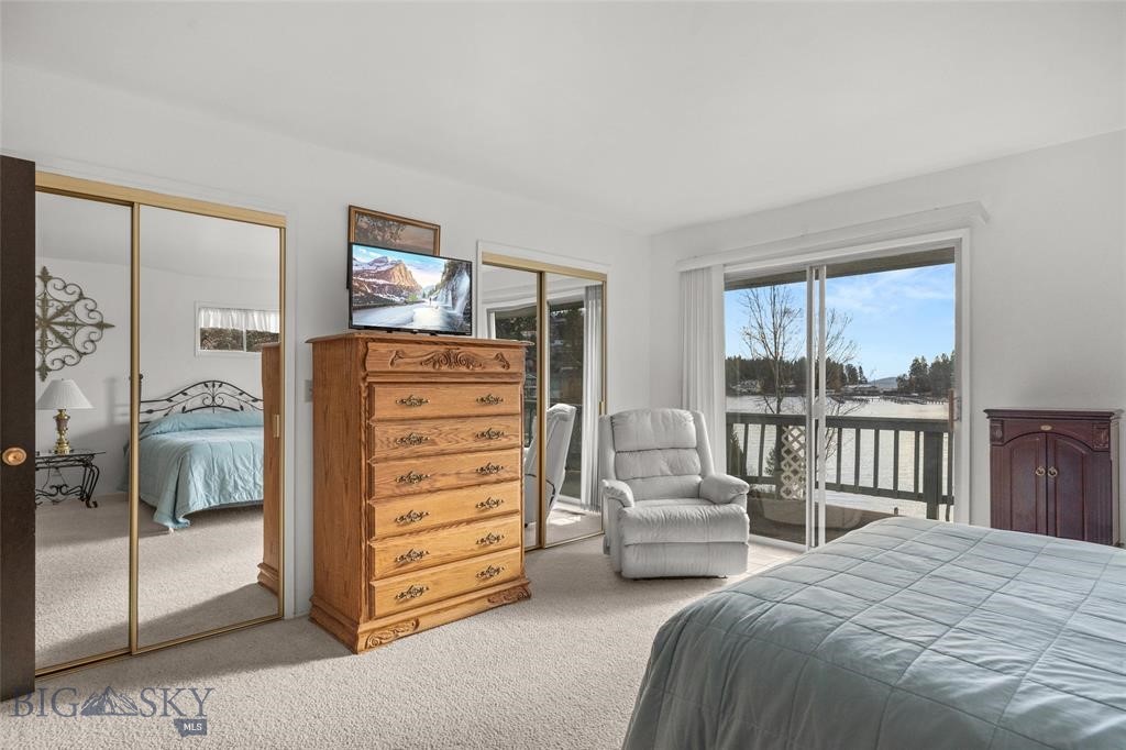 205 Lakeshore