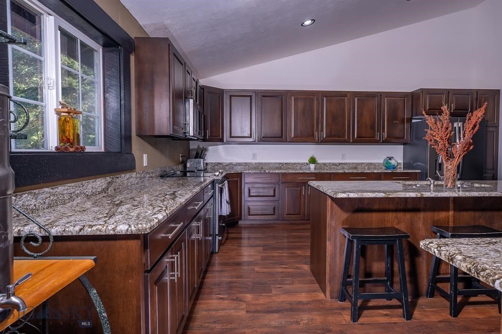 44 Copper Ridge