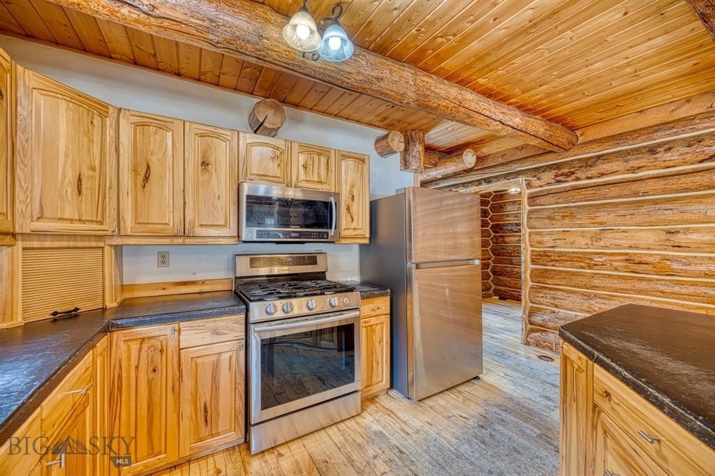 149 Novak Creek