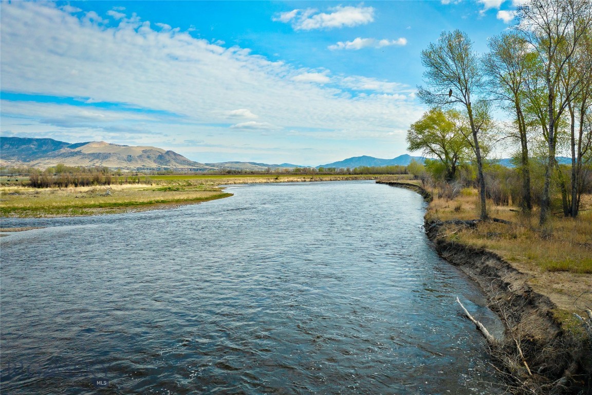 TBD N Lewis and Clark Trail Lot 27