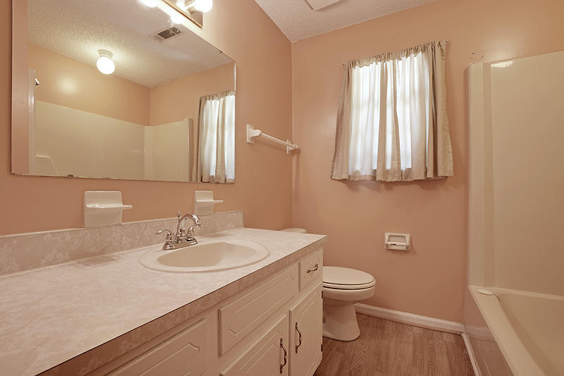 121 Blake Dr
