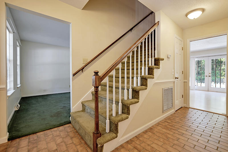 121 Blake Dr