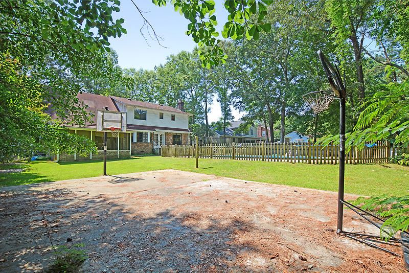 121 Blake Dr