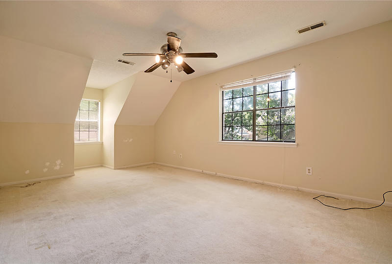 121 Blake Dr