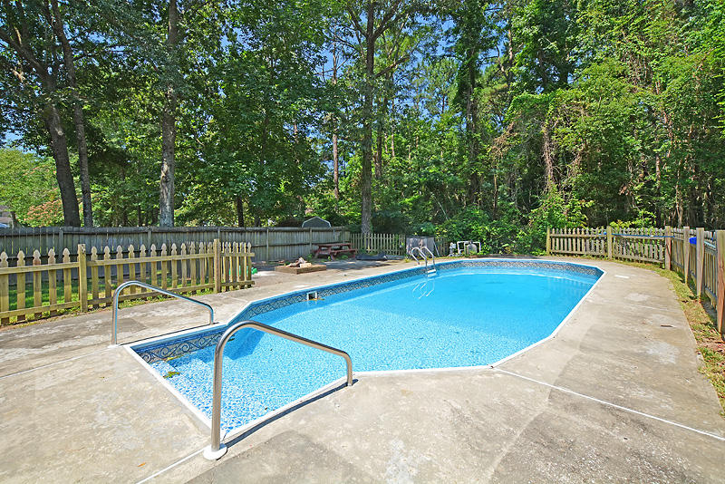 121 Blake Dr
