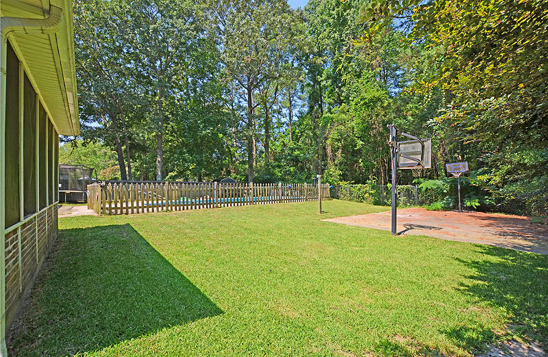 121 Blake Dr