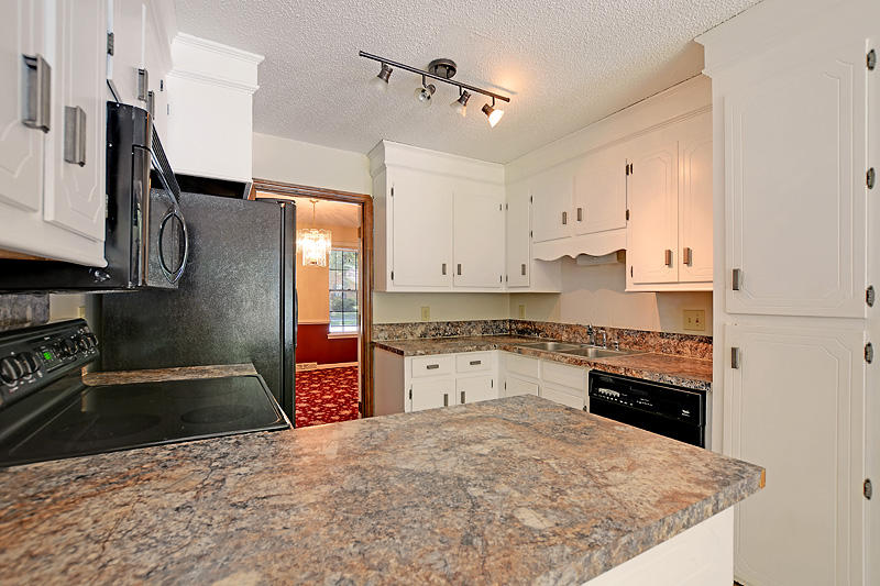 121 Blake Dr