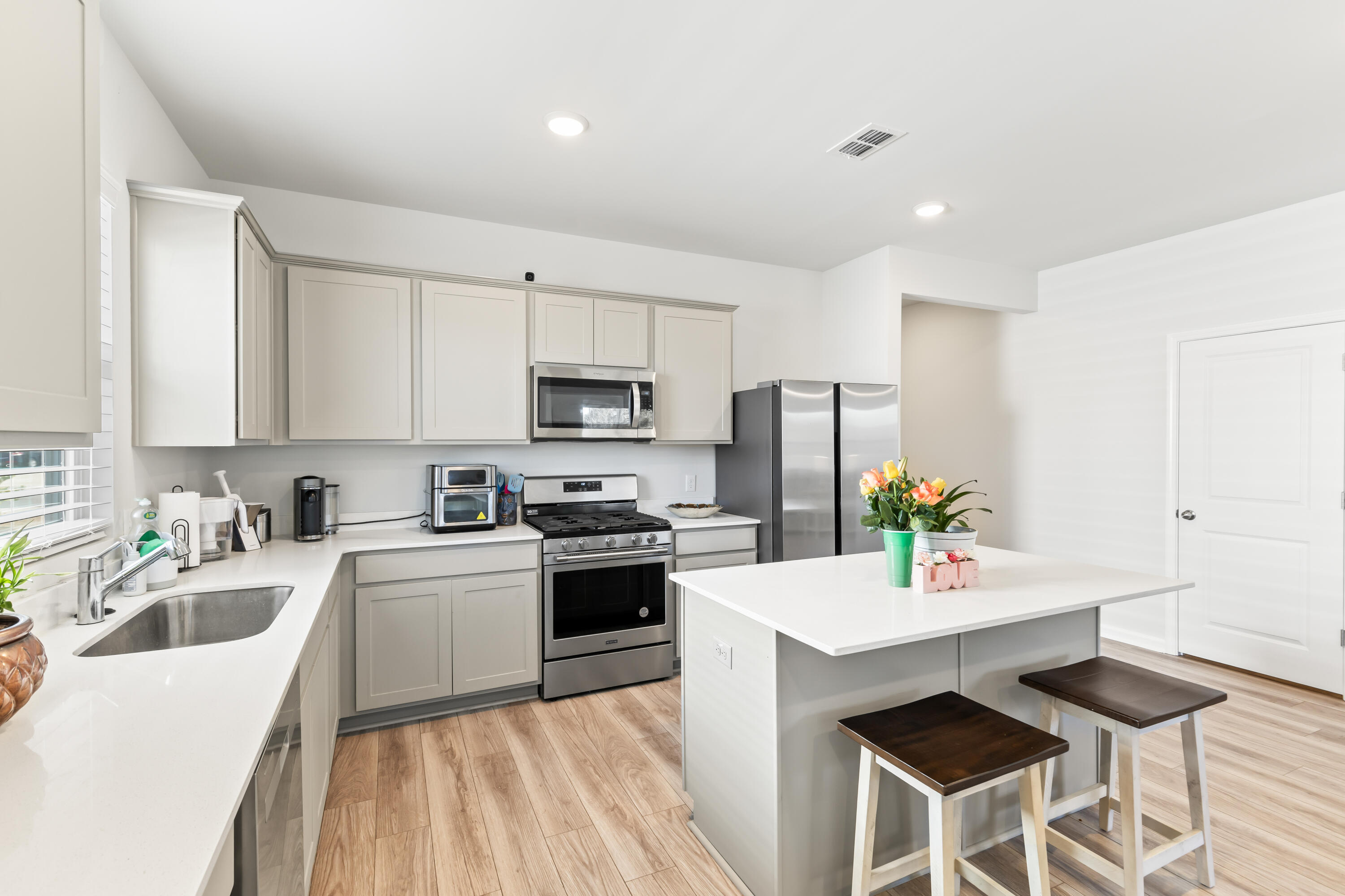 294 W Bradford Pointe Drive