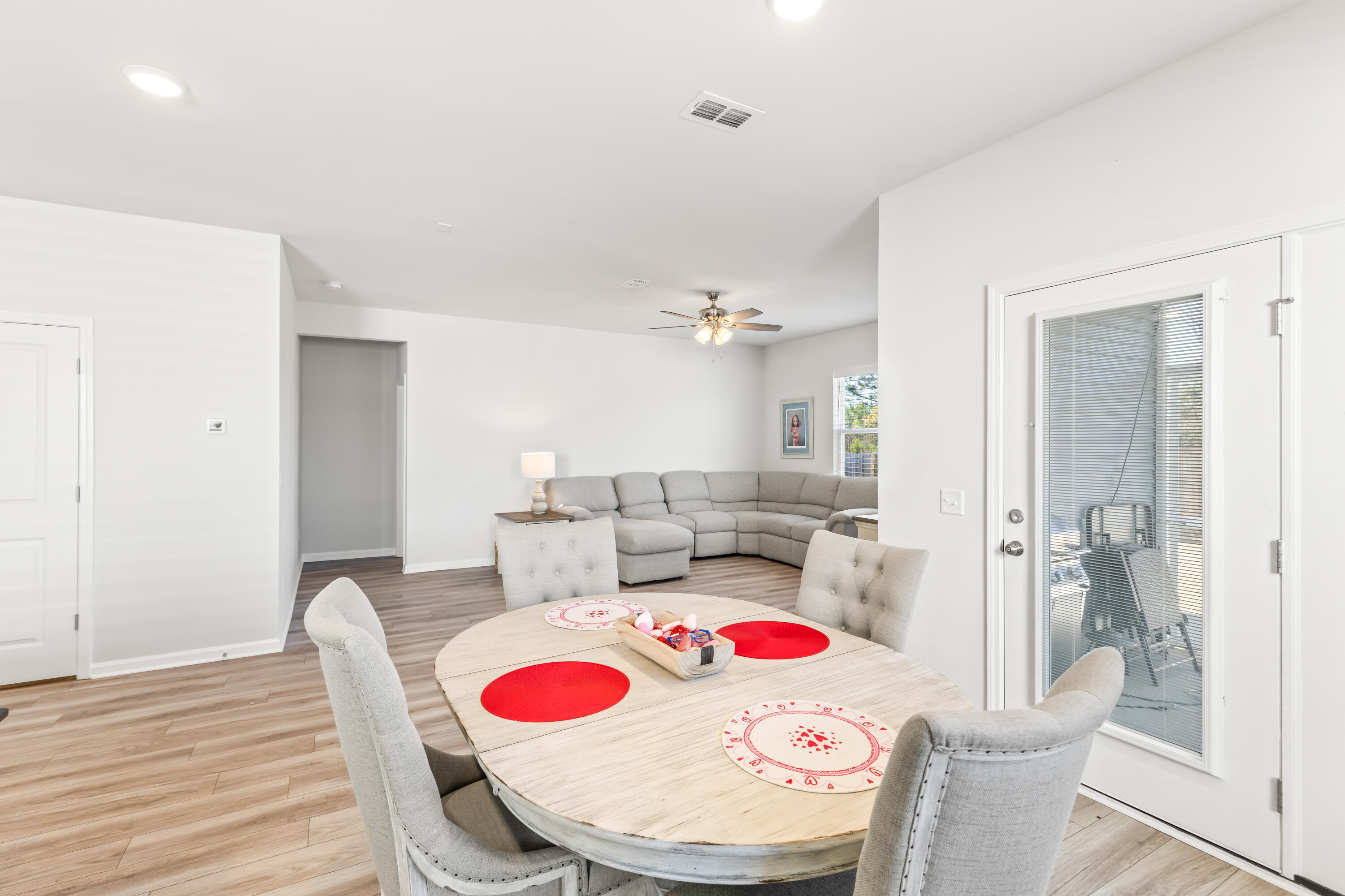 294 W Bradford Pointe Drive