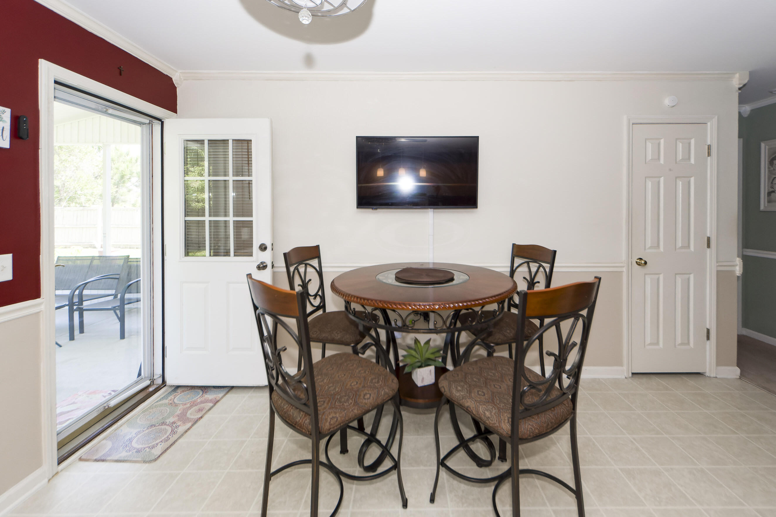 3028 Maple Leaf Drive