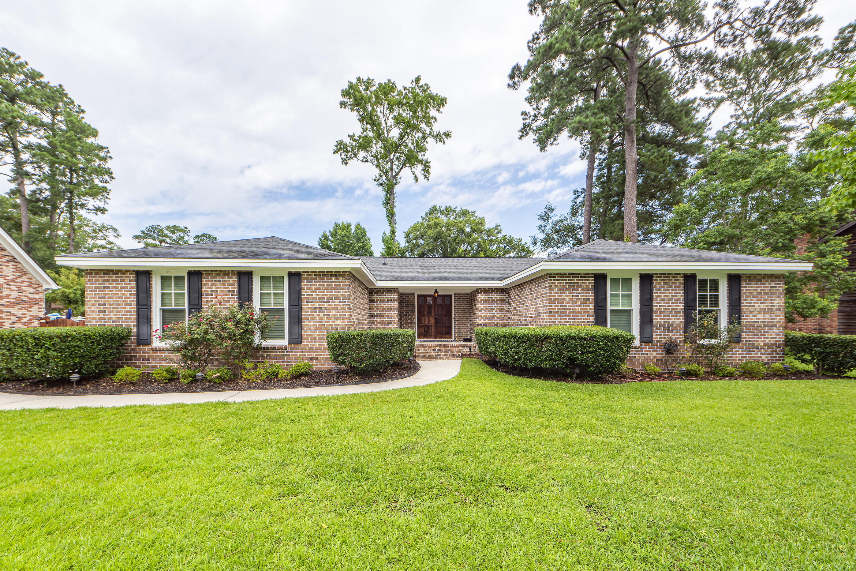103 Dove Lane