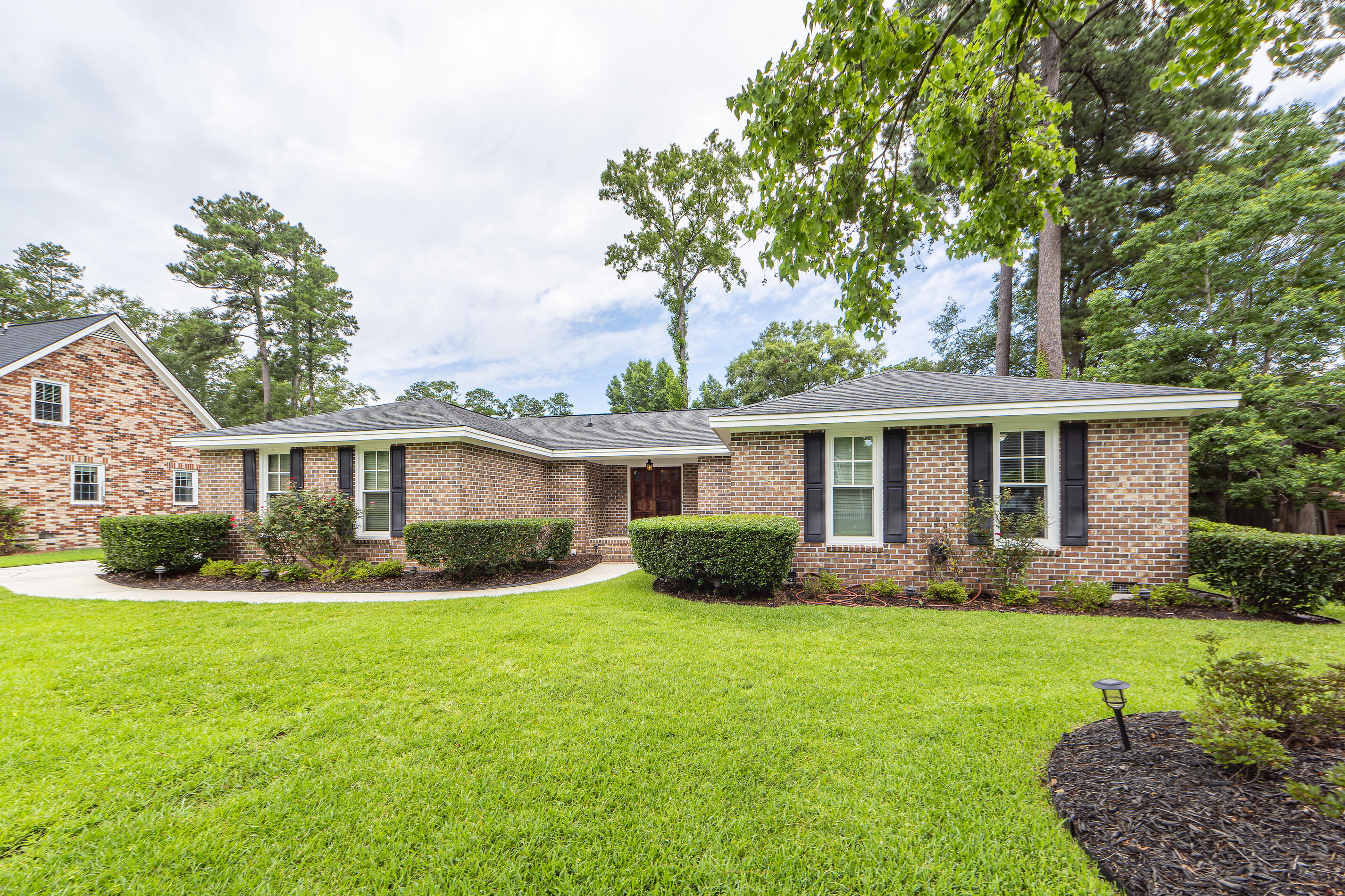 103 Dove Lane