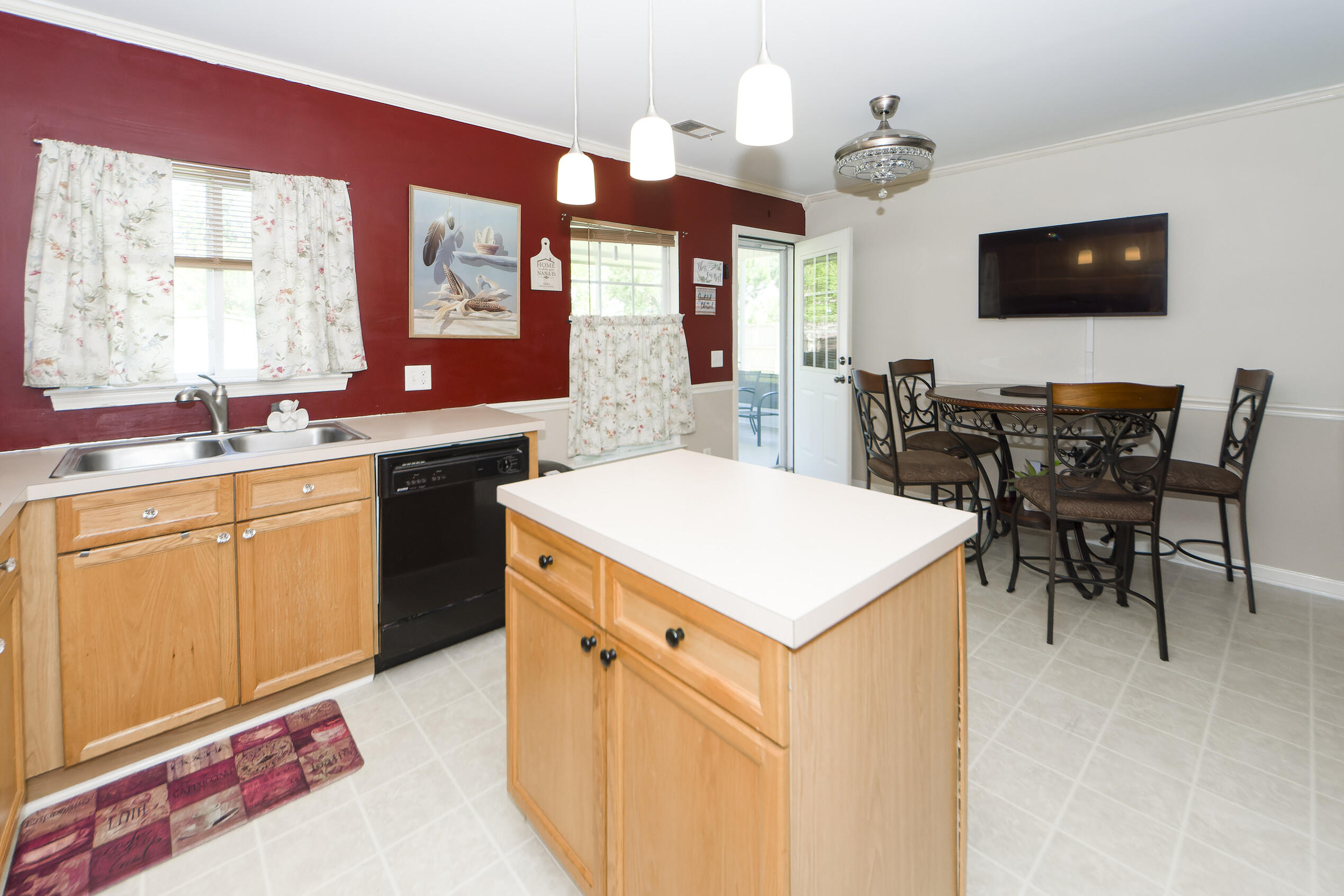 3028 Mapleleaf Drive
