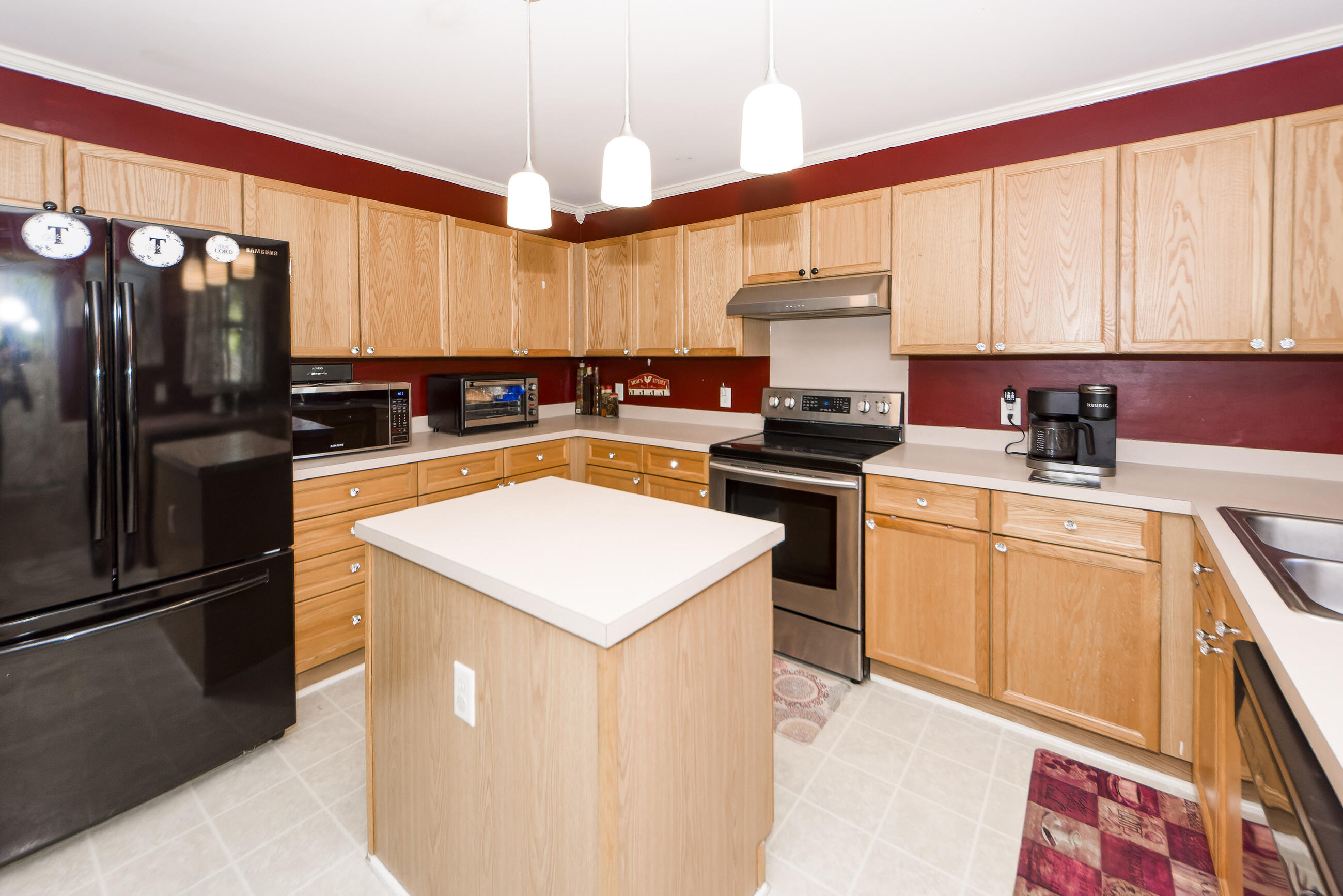 3028 Mapleleaf Drive