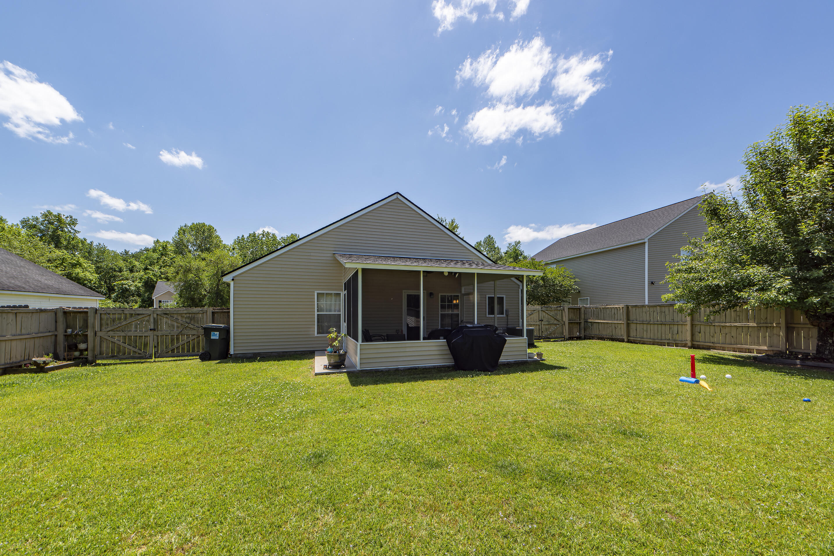 3028 Mapleleaf Drive
