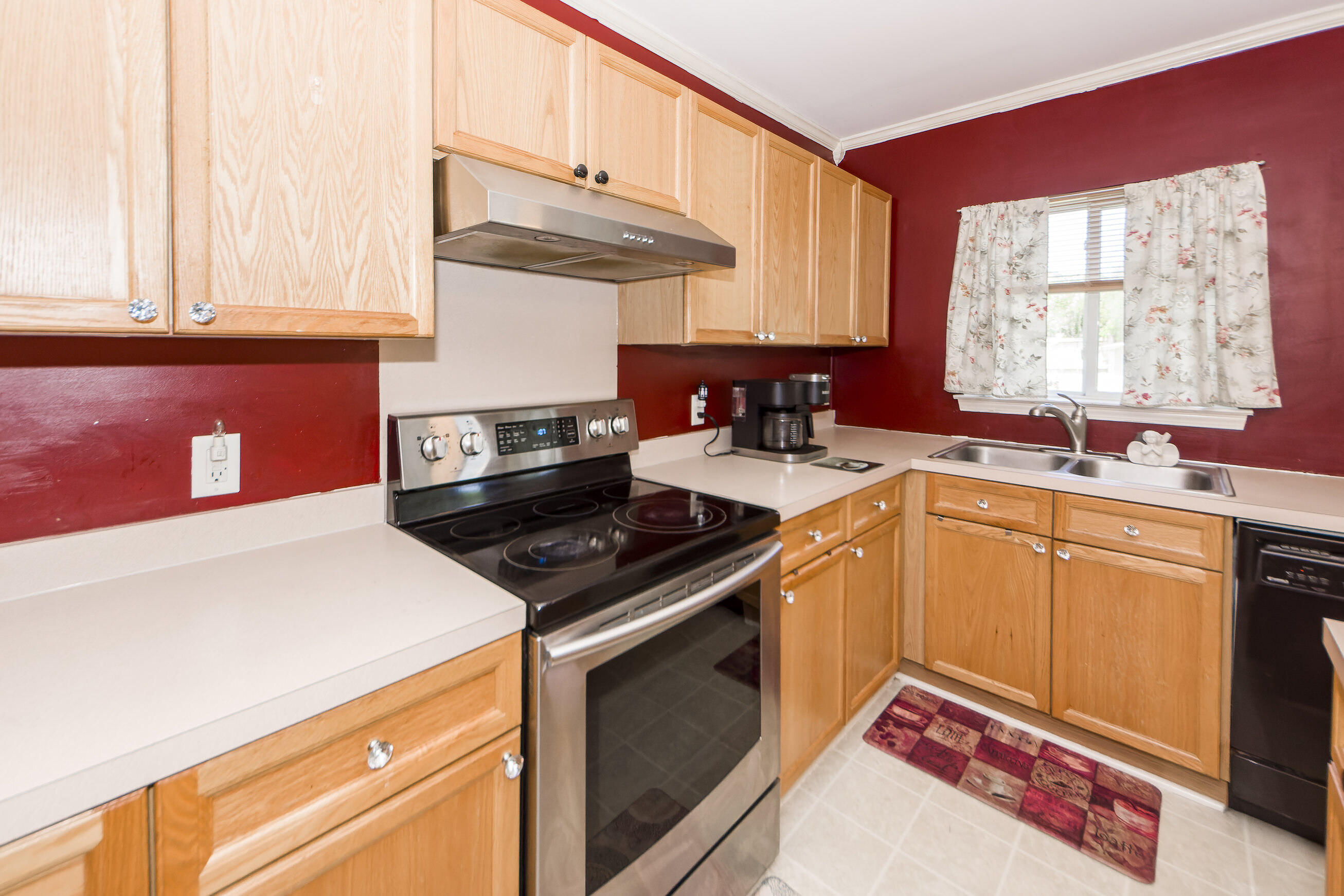 3028 Mapleleaf Drive
