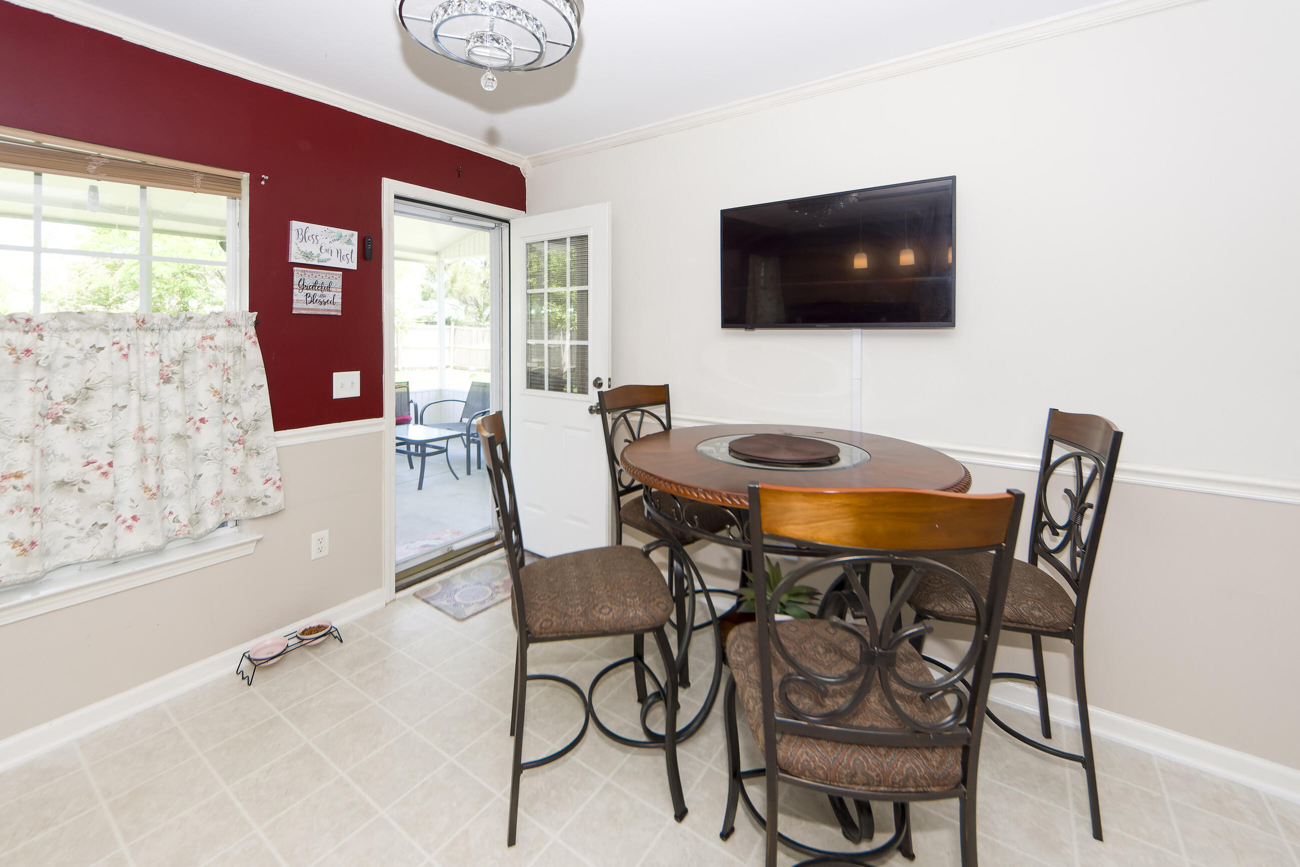 3028 Mapleleaf Drive