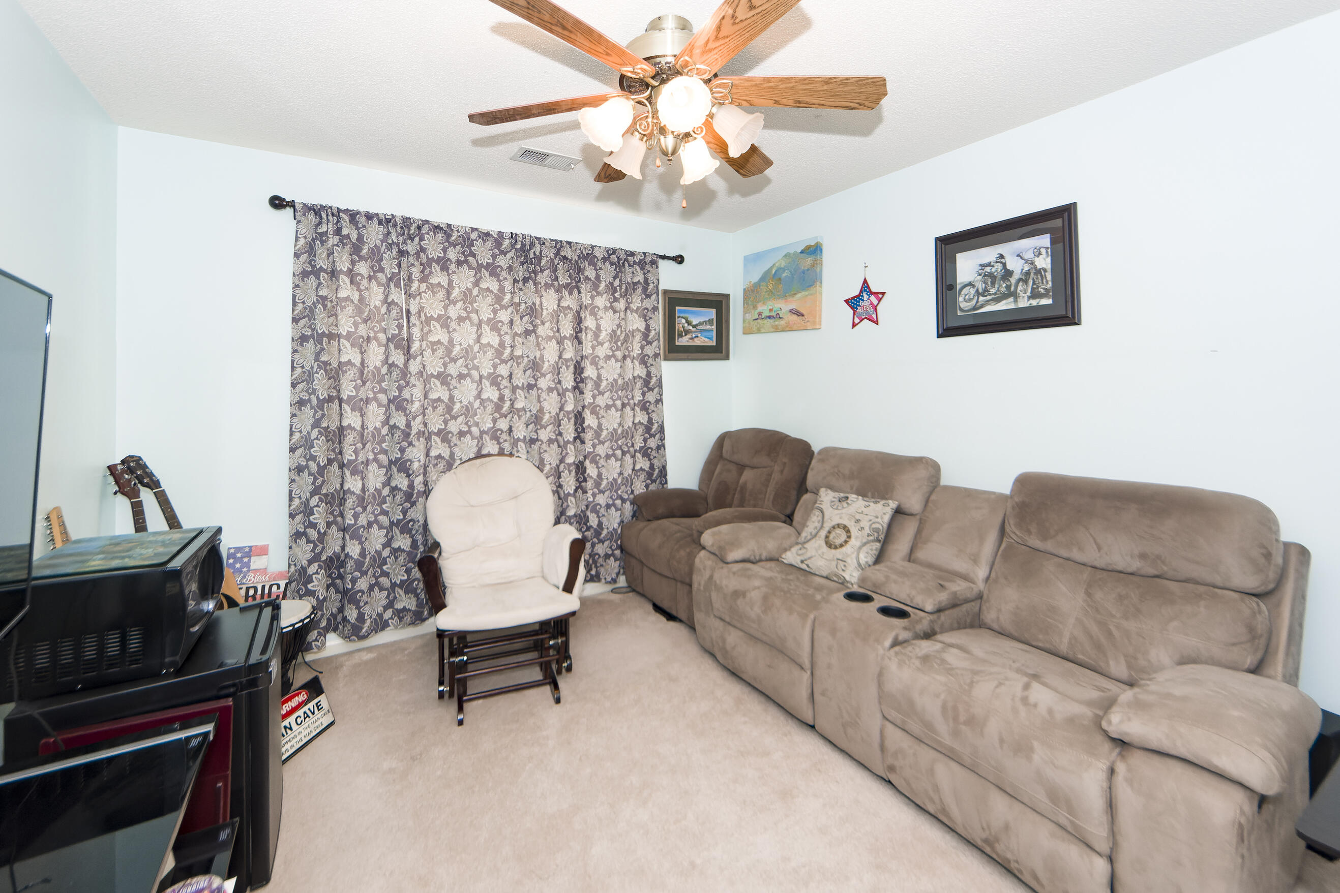 3028 Mapleleaf Drive