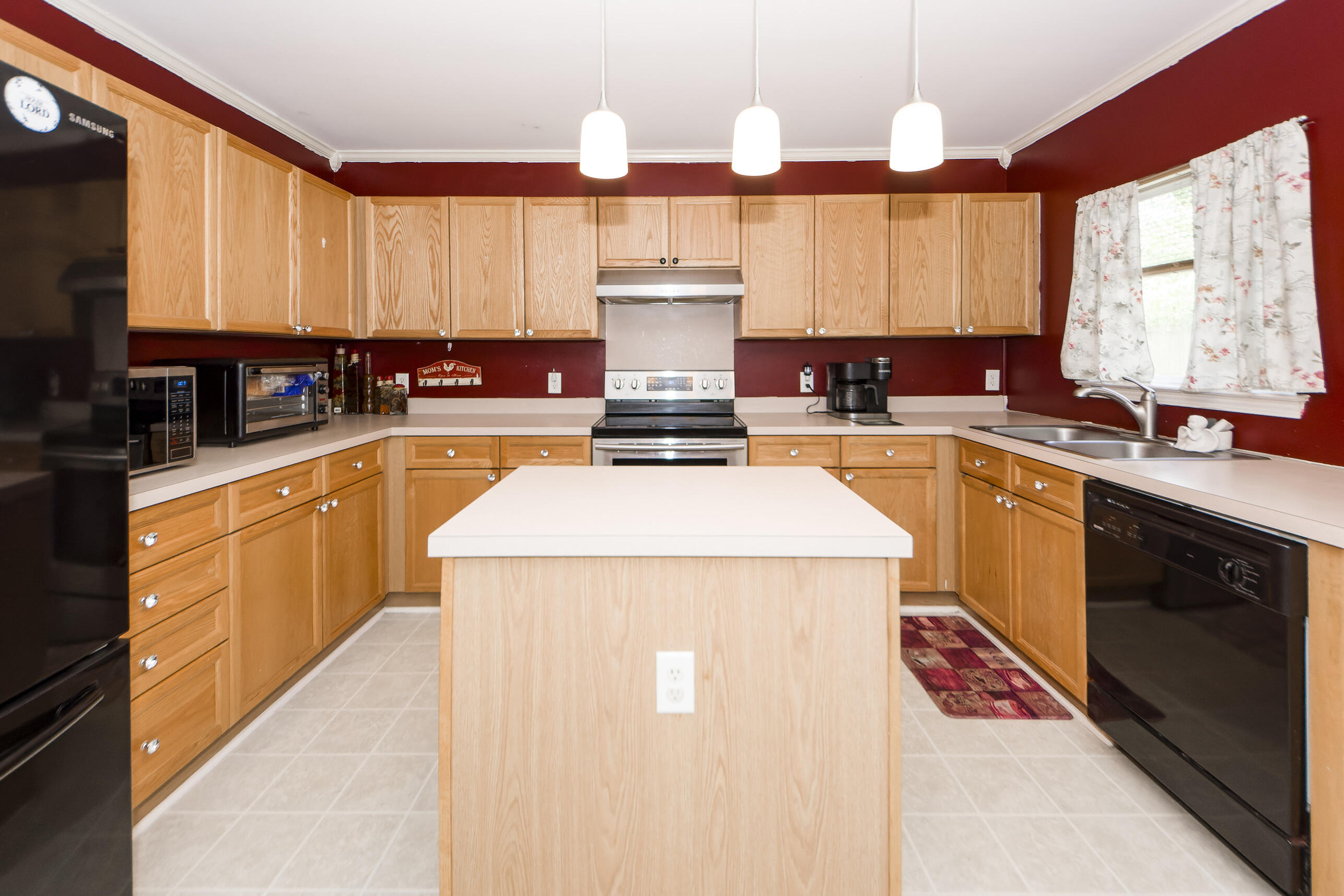3028 Mapleleaf Drive