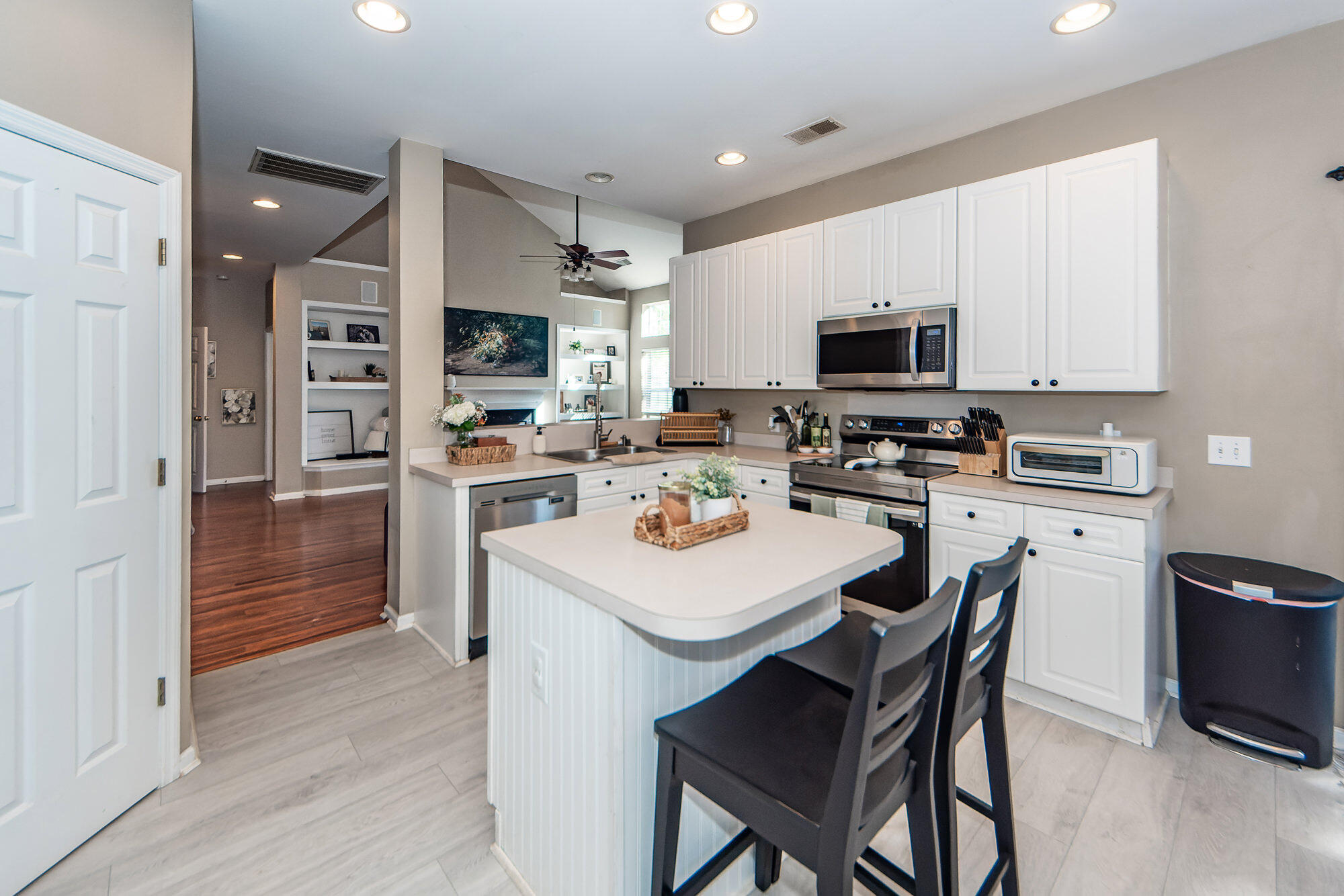 1411 Crossbill Trail