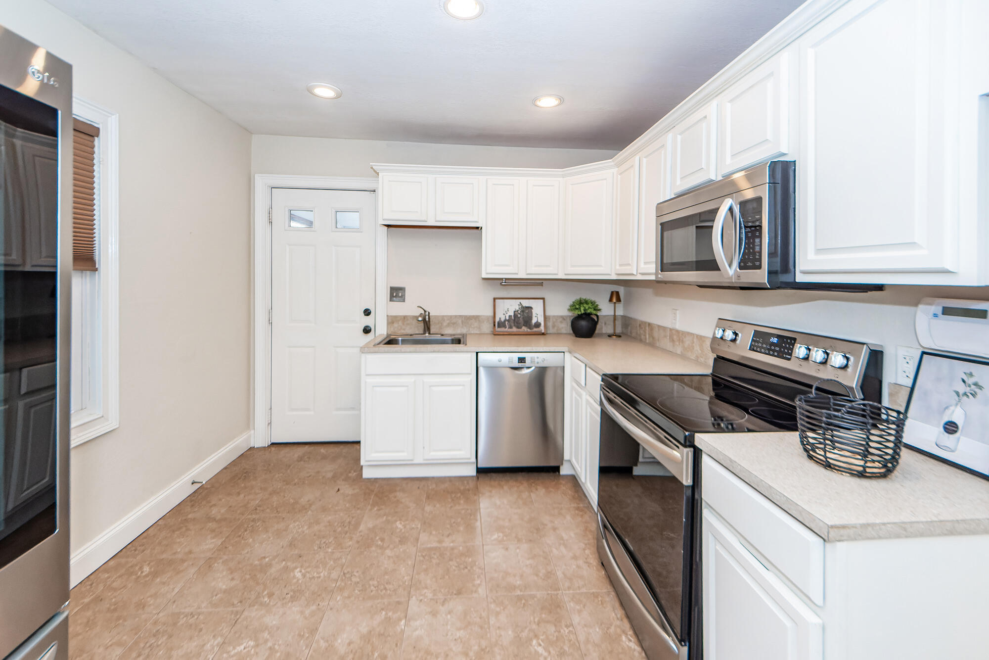 340 Annette Drive