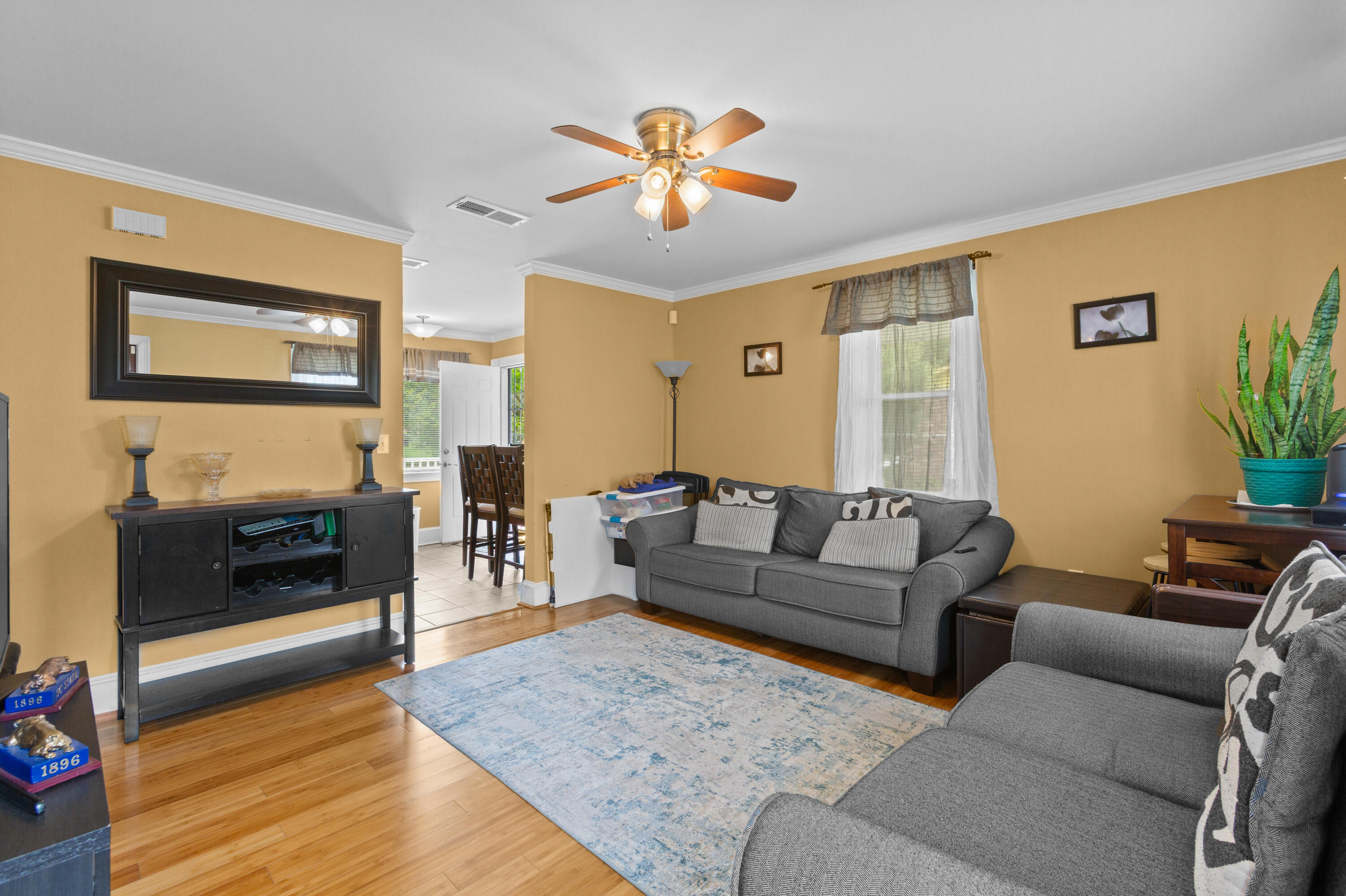 325 Eastwood Circle