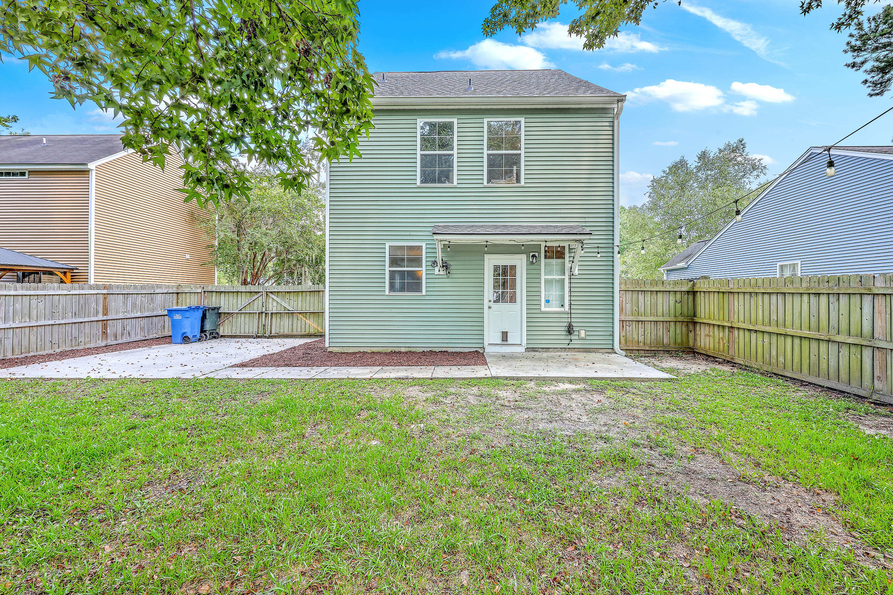 8953 Planters Row Lane