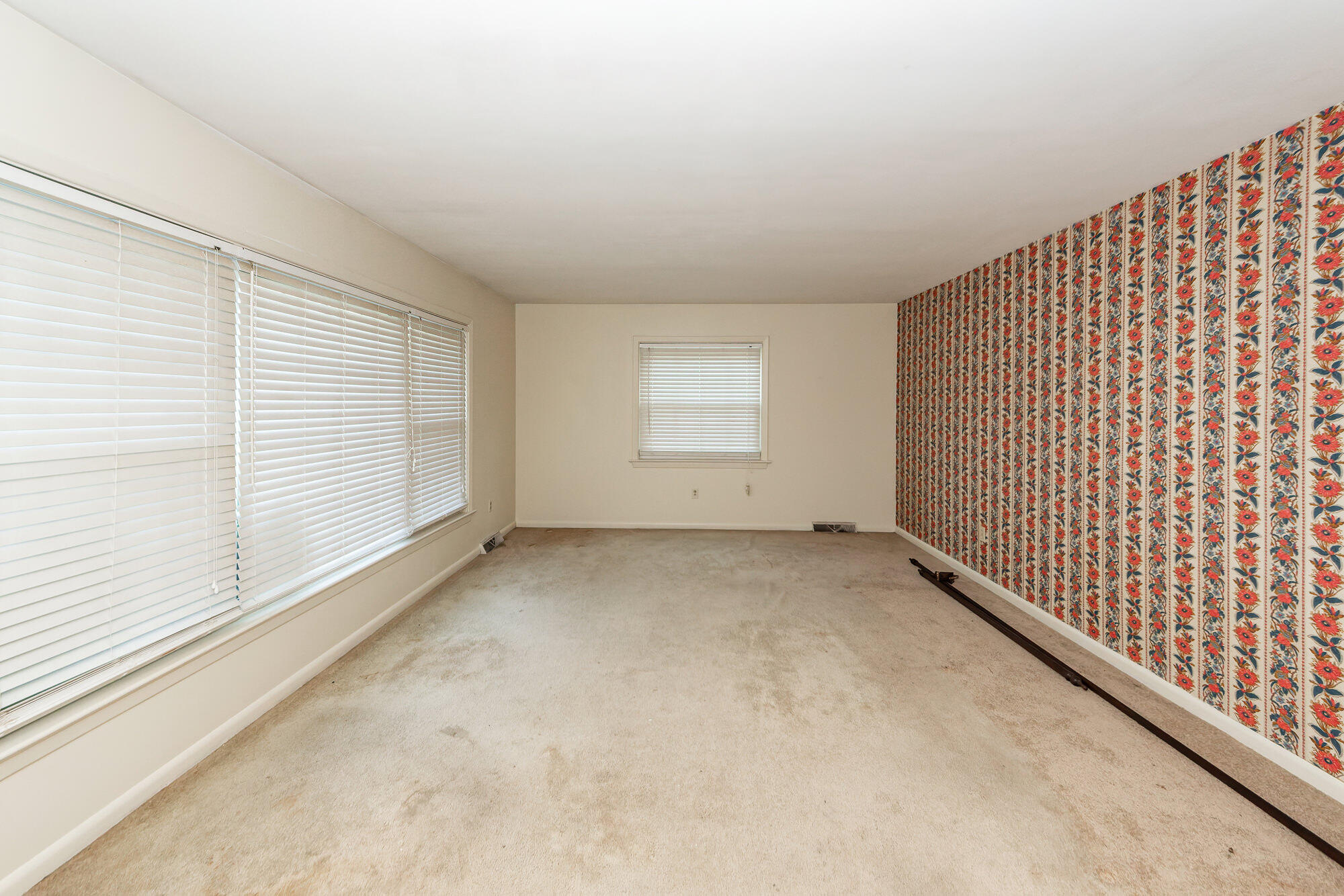 1234 Brookside Drive