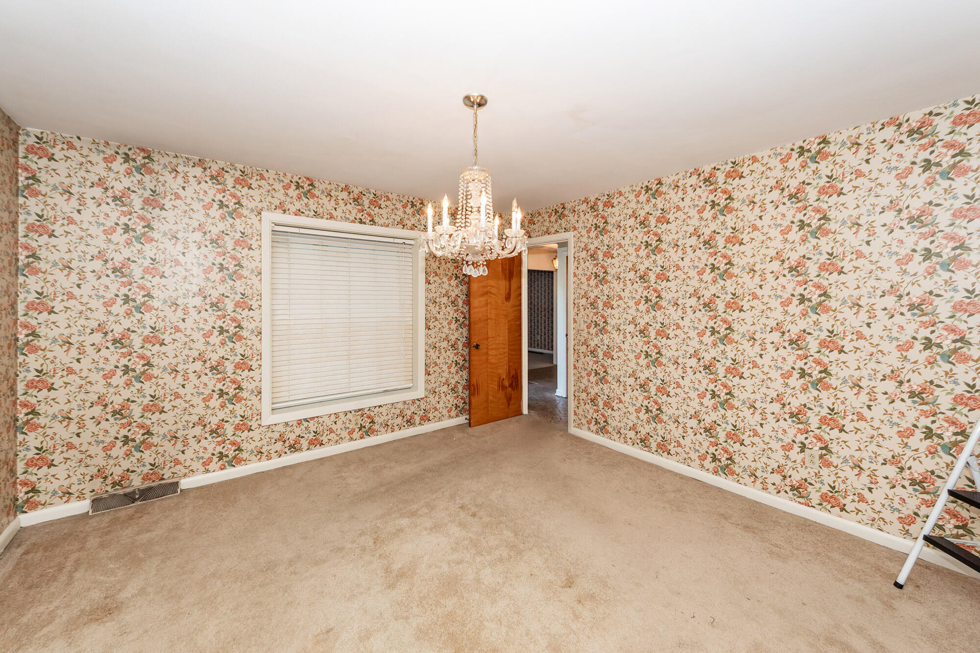 1234 Brookside Drive