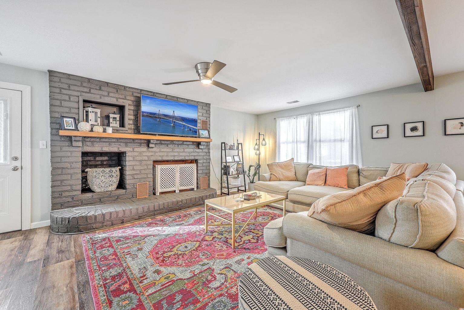 2477 Swallow Drive