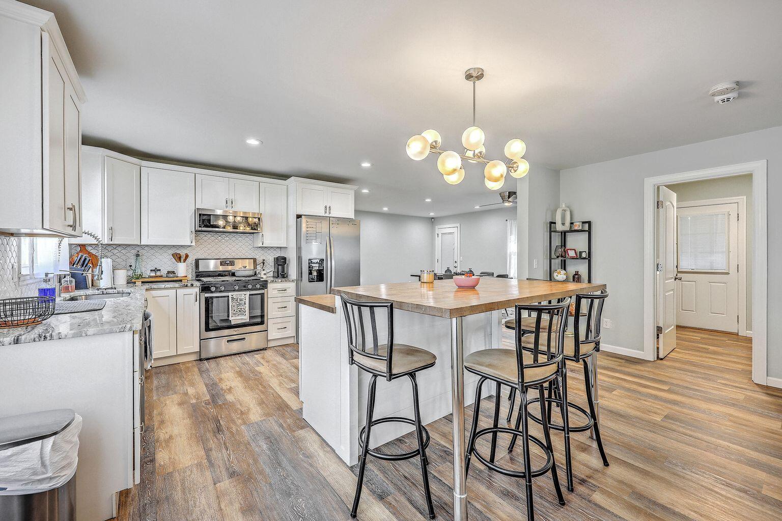 2477 Swallow Drive