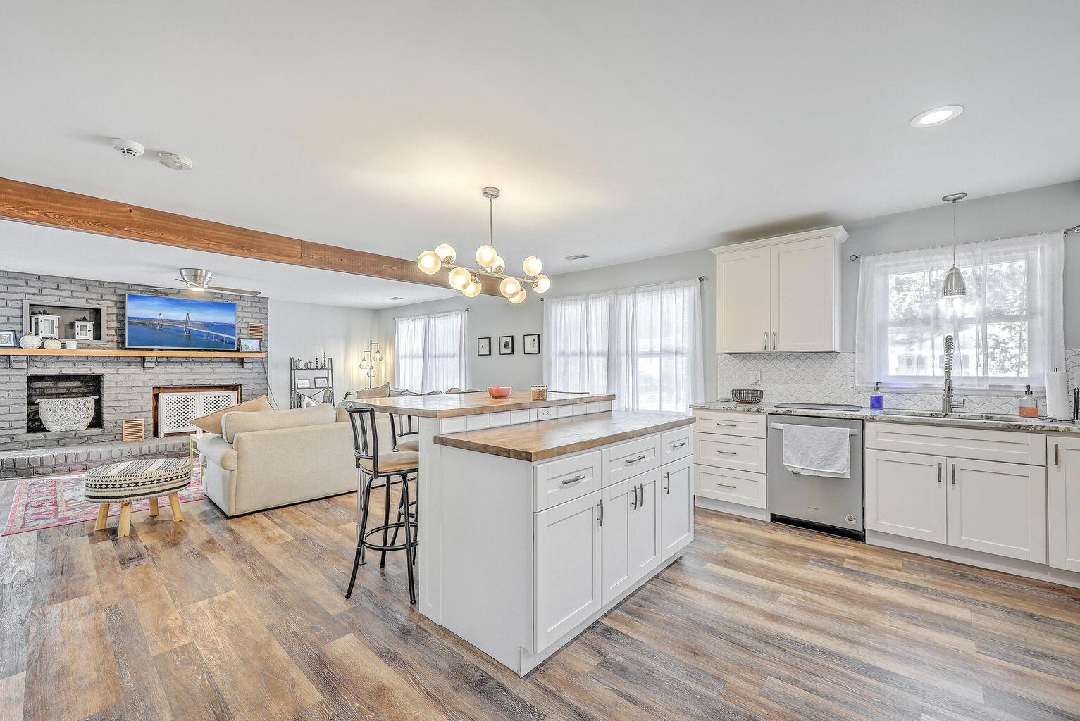 2477 Swallow Drive