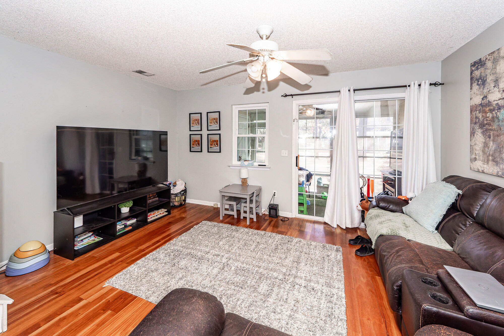 8097 Shadow Oak Drive