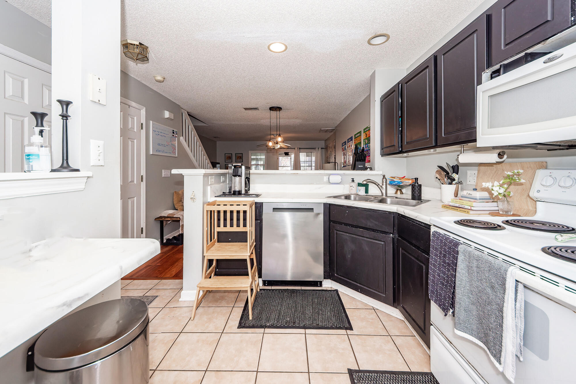 8097 Shadow Oak Drive