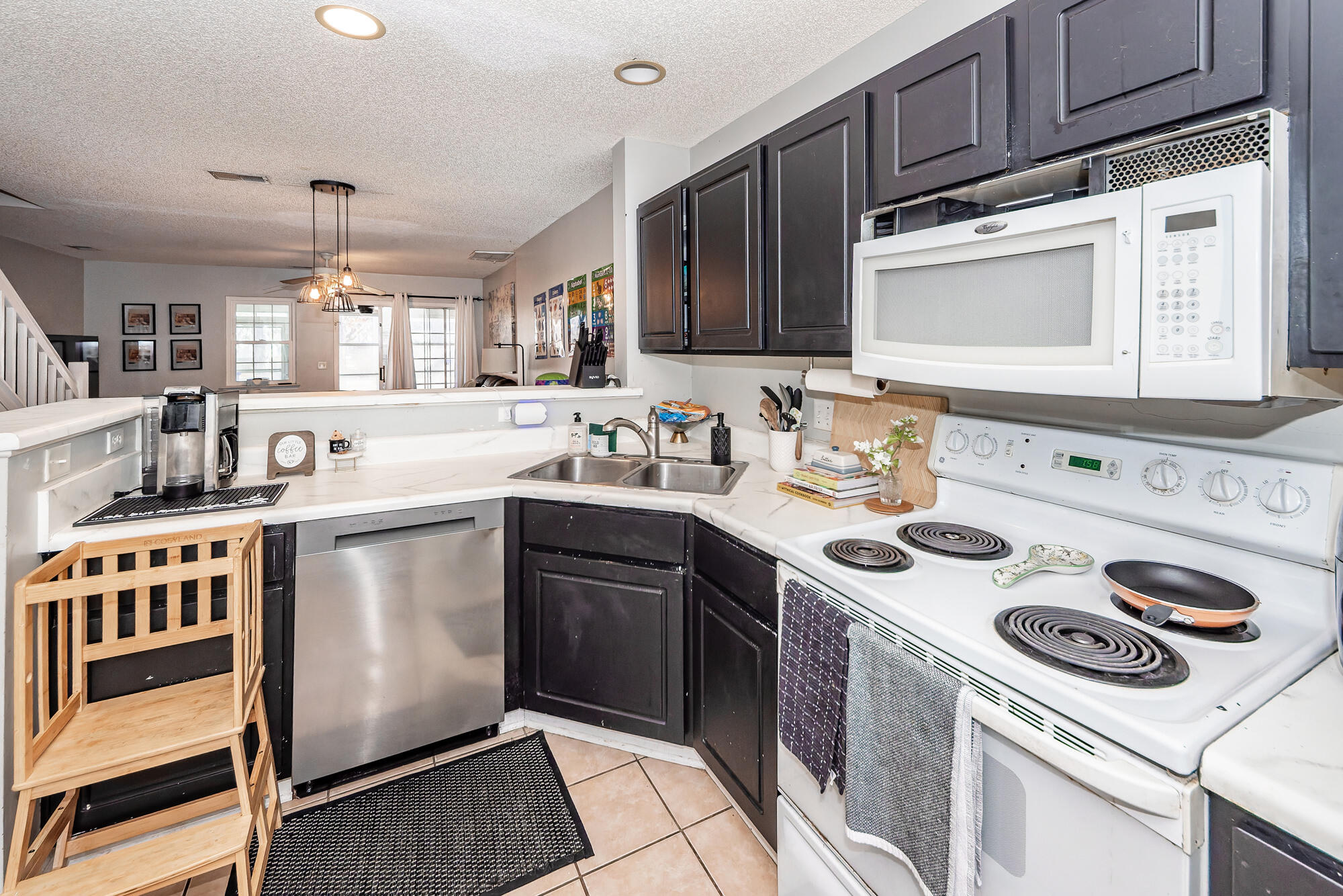 8097 Shadow Oak Drive