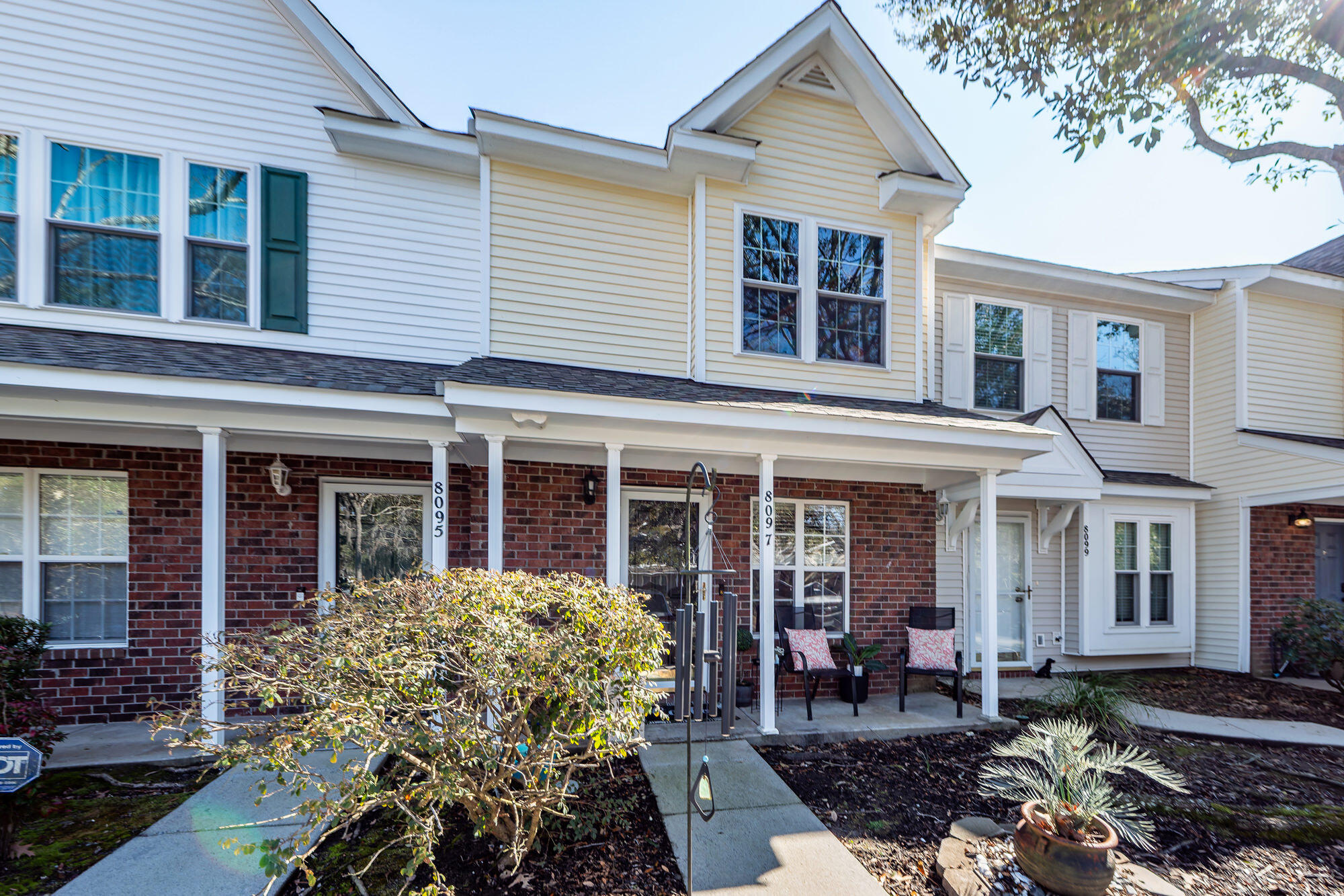 8097 Shadow Oak Drive